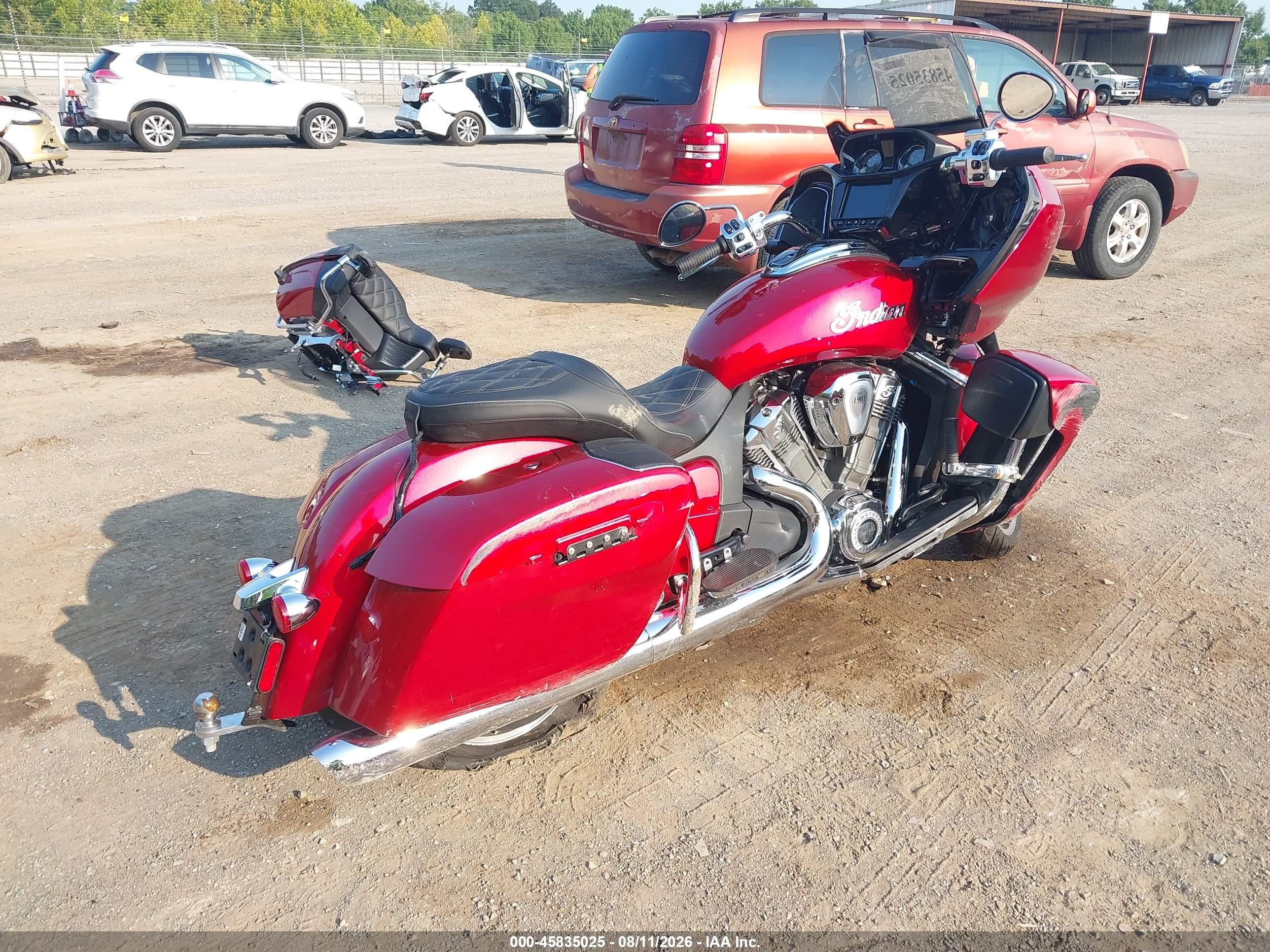 2024 Indian Motorcycle Co. Pursuit VIN 56KLDHRR5R3426807 IAAI salvage auction — Side, Salvage (North Carolina), sold $9,750 on 2026-09-29 (photo 4)