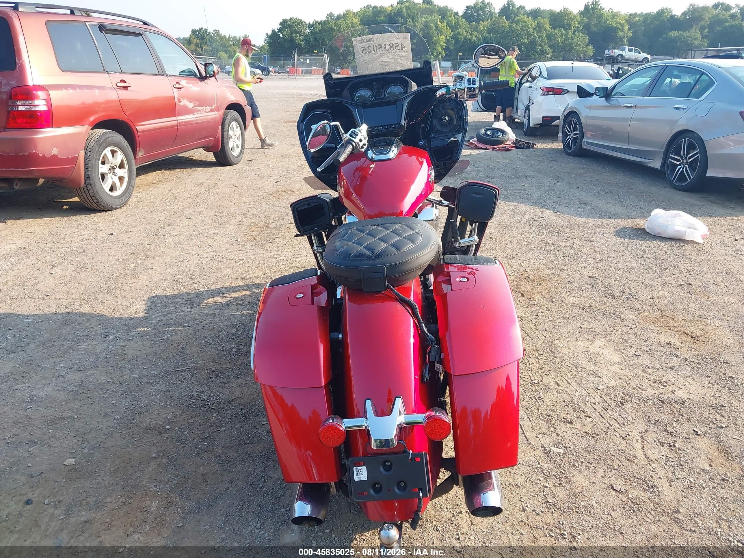 2024 Indian Motorcycle Co. Pursuit VIN 56KLDHRR5R3426807 IAAI salvage auction — Side, Salvage (North Carolina), sold $9,750 on 2026-09-29 (photo 6)