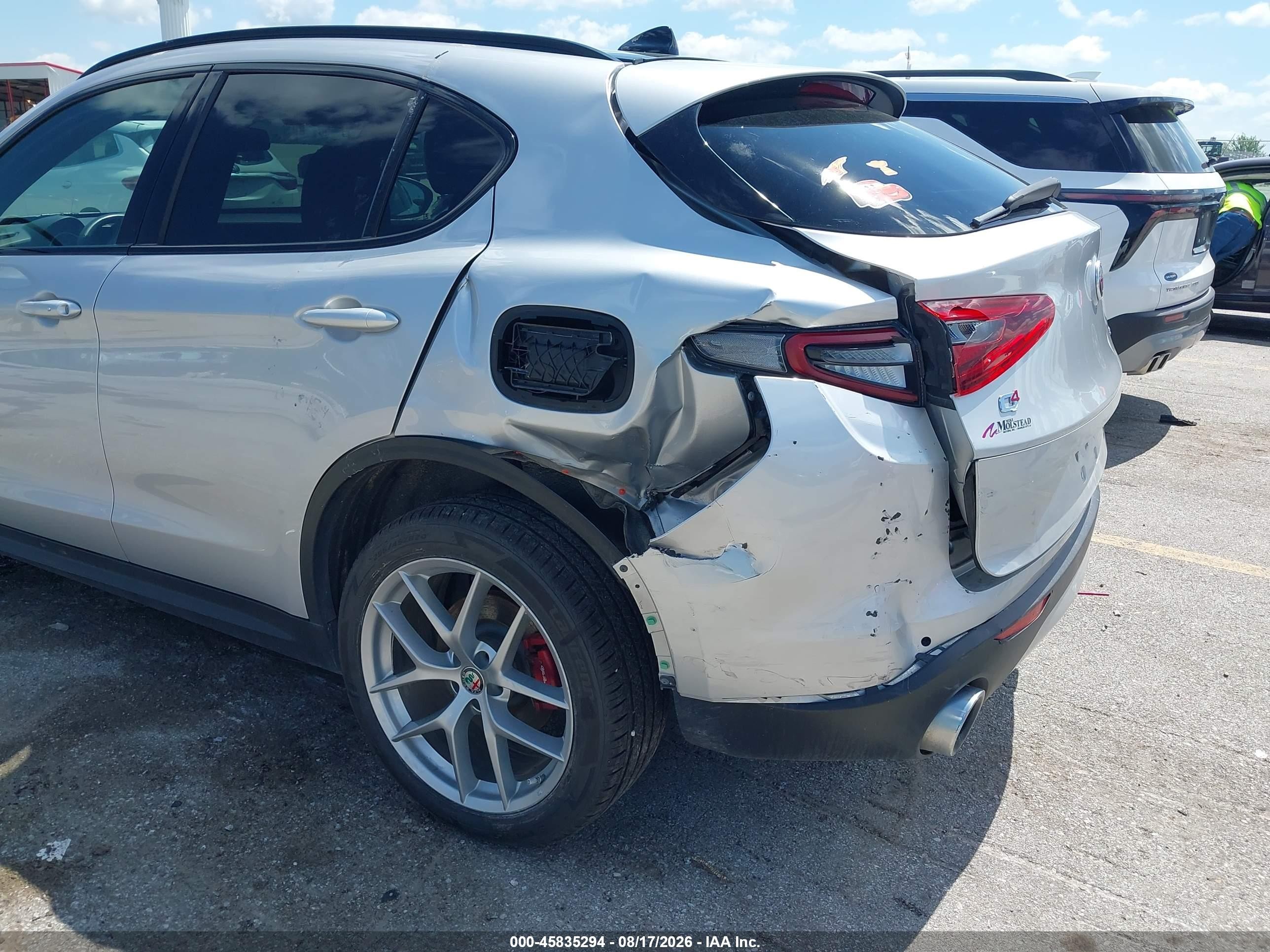 2018 Alfa Romeo Stelvio VIN ZASFAKNN0J7C01940 IAAI salvage auction — Rear End, Salvage (Iowa), sold $4,150 on 2026-09-23 (photo 6)