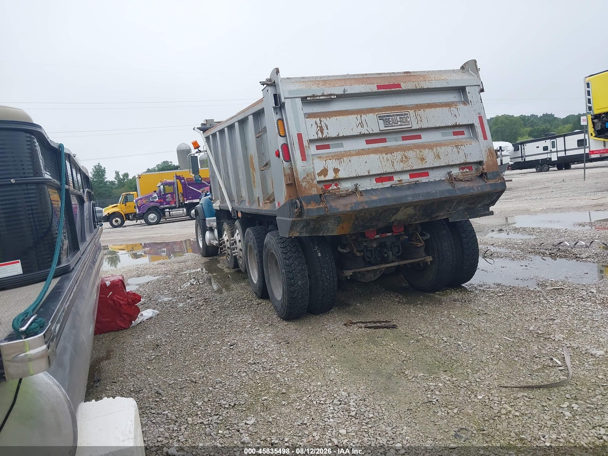 2005 Mack 700 cv700 VIN 1M2AG10C35M015796 IAAI salvage auction — Front End, Salvage (Wisconsin), sold $8,600 on 2026-09-02 (photo 3)