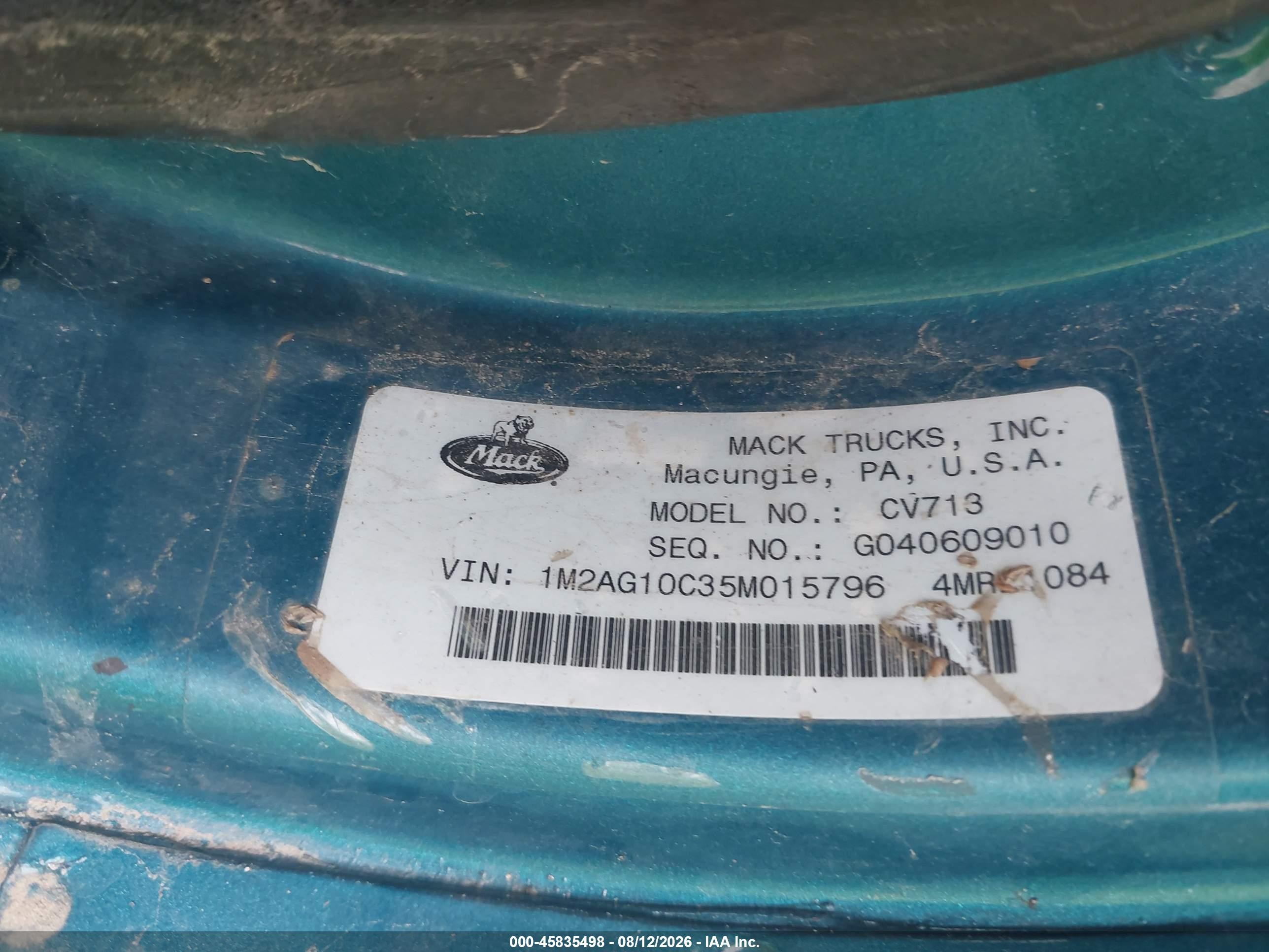 2005 Mack 700 cv700 VIN 1M2AG10C35M015796 IAAI salvage auction — Front End, Salvage (Wisconsin), sold $8,600 on 2026-09-02 (photo 8)