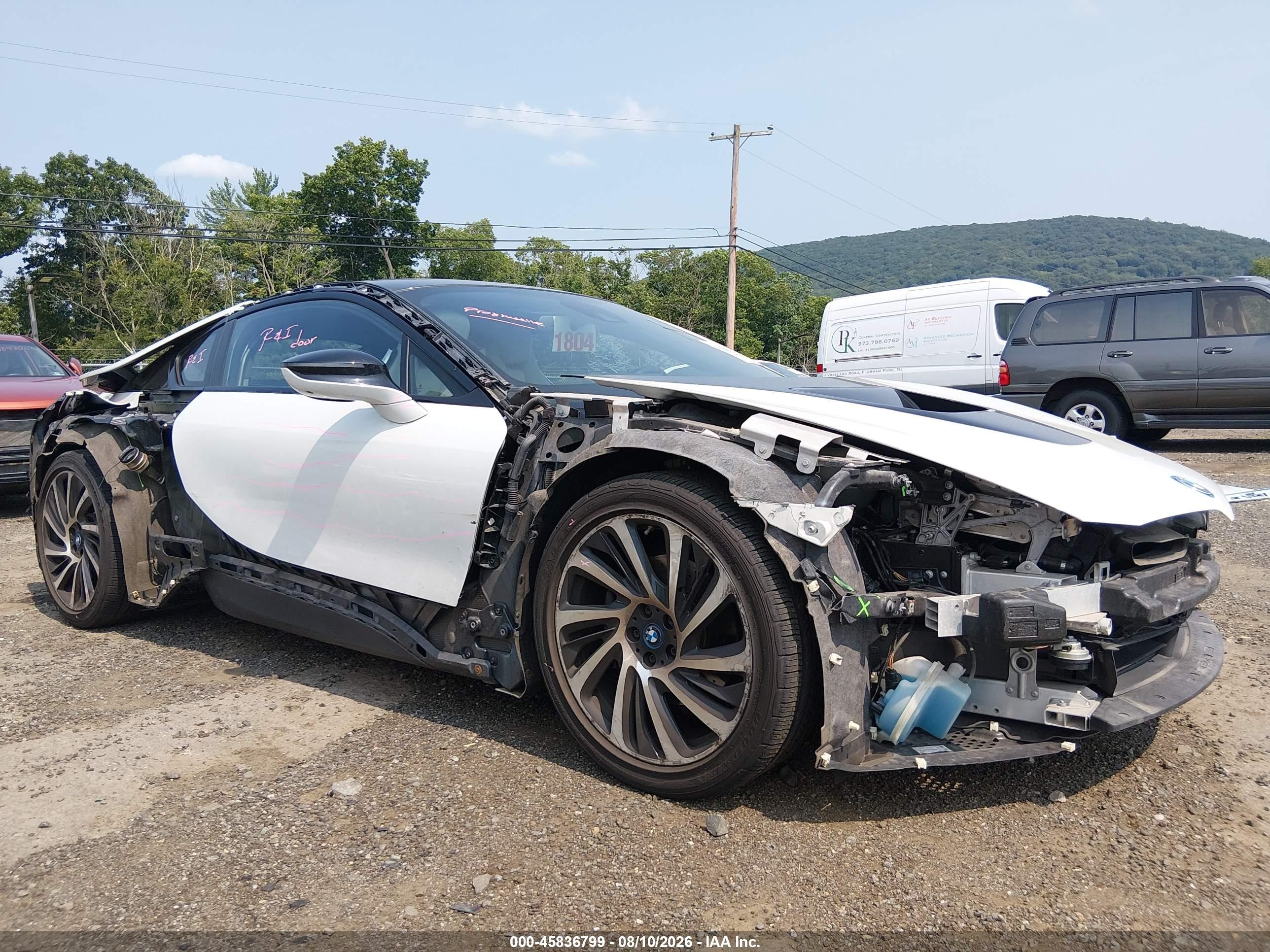 2015 BMW i8 VIN WBY2Z2C55FV674222 IAAI salvage auction — Front End, Salvage (New Jersey), sold $21,500 on 2026-09-04 (photo 6)