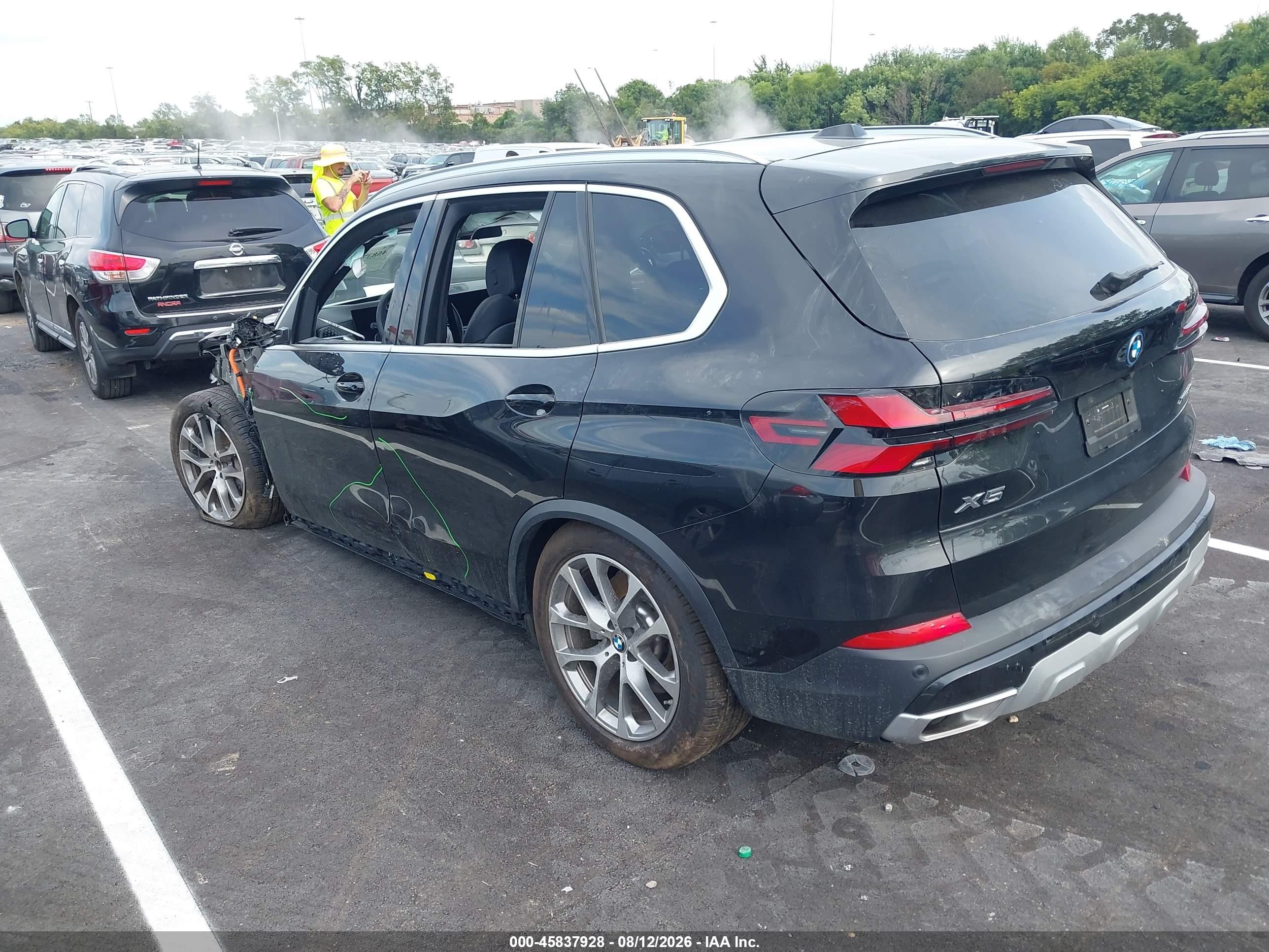 2026 BMW X5 VIN 5UX43EU04T9120348 IAAI salvage auction — Front End, Salvage (Tennessee), sold $32,750 on 2026-08-21 (photo 3)