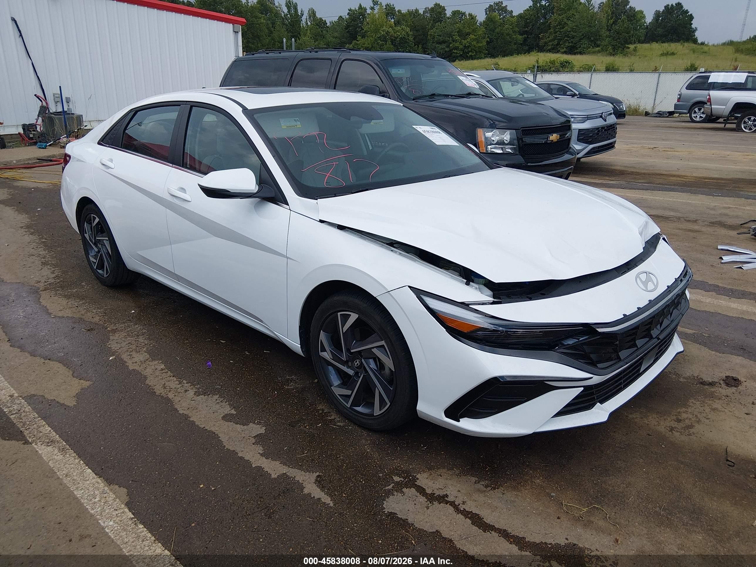 2025 Hyundai Elantra VIN KMHLP4DG7SU961421 — IAAI salvage auction photo