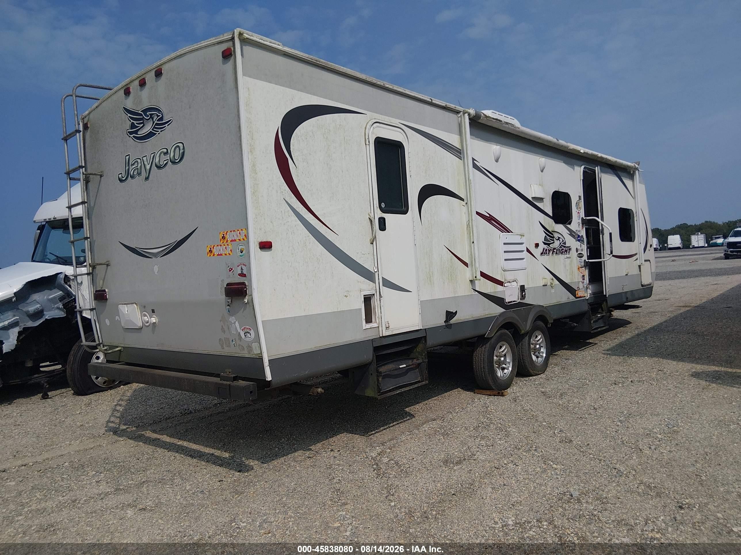 2015 Jayco Jayfl184bh VIN 1UJBJ0BR5F1TC0480 IAAI salvage auction — Front End, Salvage - Greater Than 75% (Maryland), sold $100 on 2026-09-14 (photo 4)
