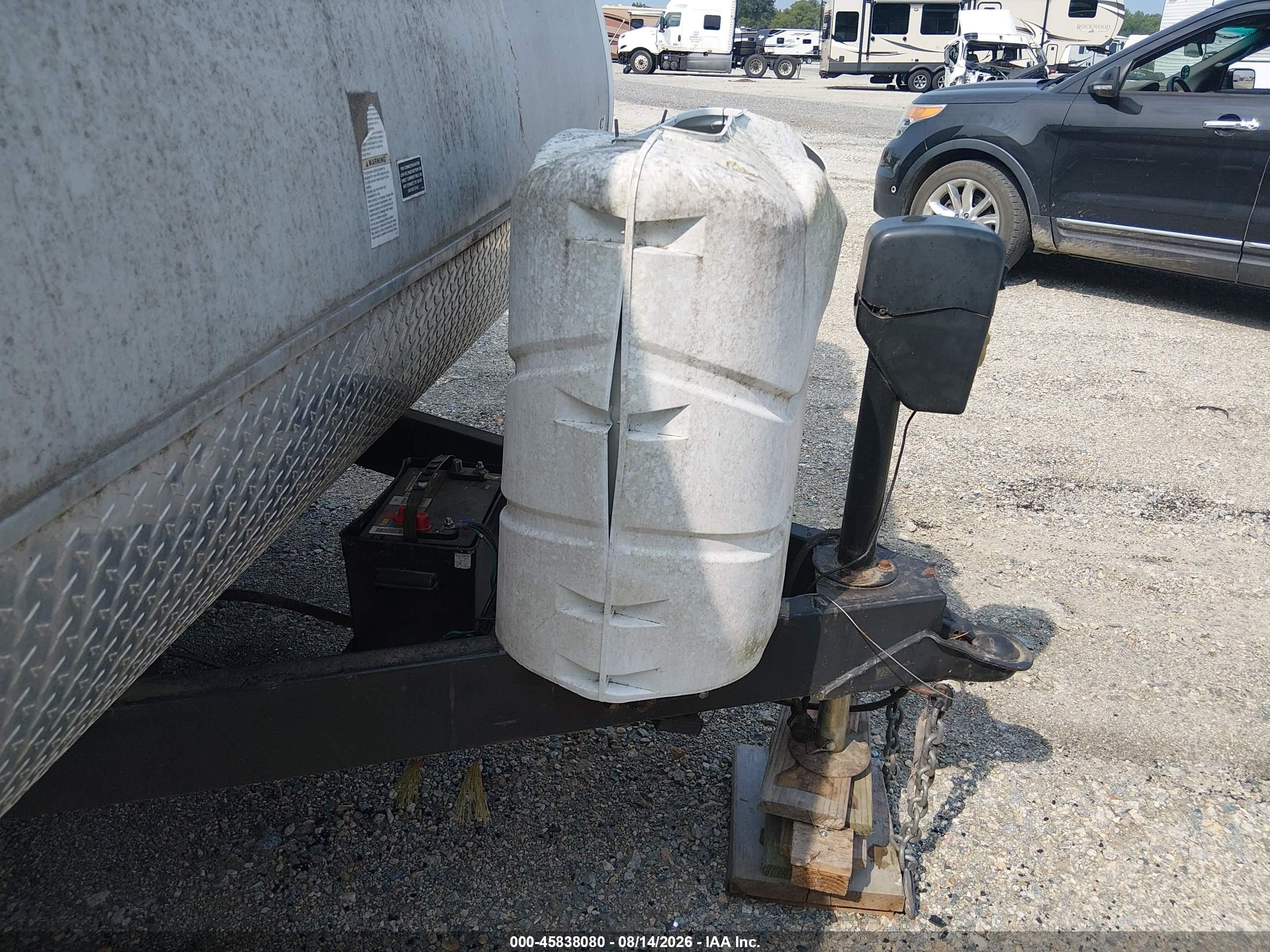 2015 Jayco Jayfl184bh VIN 1UJBJ0BR5F1TC0480 IAAI salvage auction — Front End, Salvage - Greater Than 75% (Maryland), sold $100 on 2026-09-14 (photo 7)