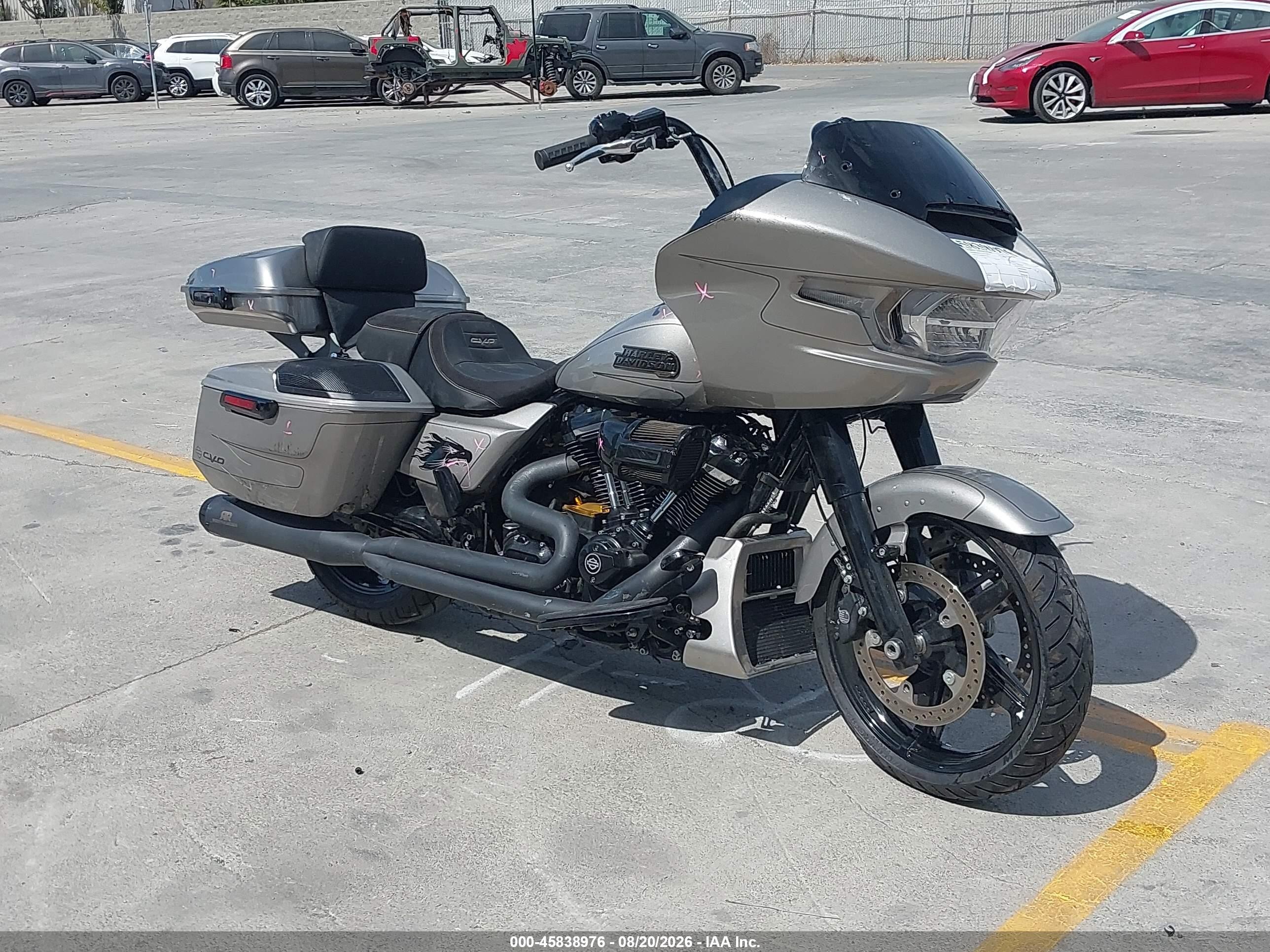 2023 Harley-Davidson FLTRXSE VIN 1HD1TC624PB955015 — IAAI salvage auction photo