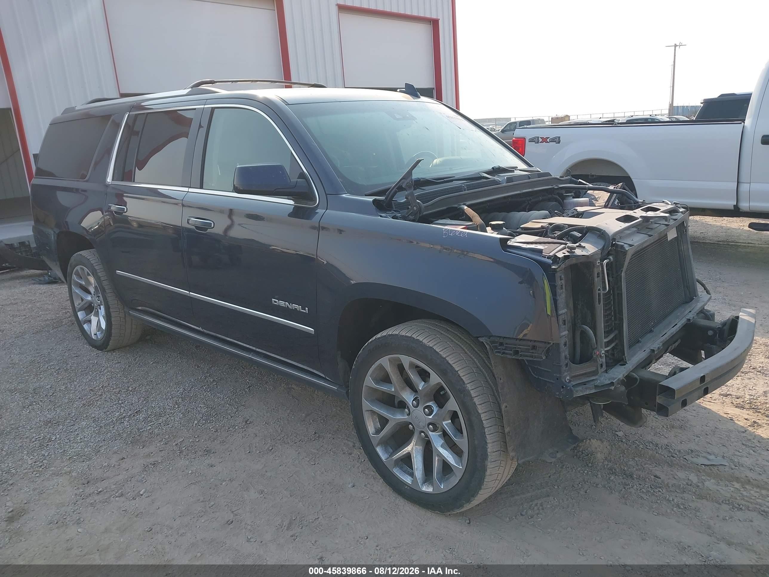 2019 GMC Yukon XL VIN 1GKS2HKJ6KR106012 — IAAI salvage auction photo