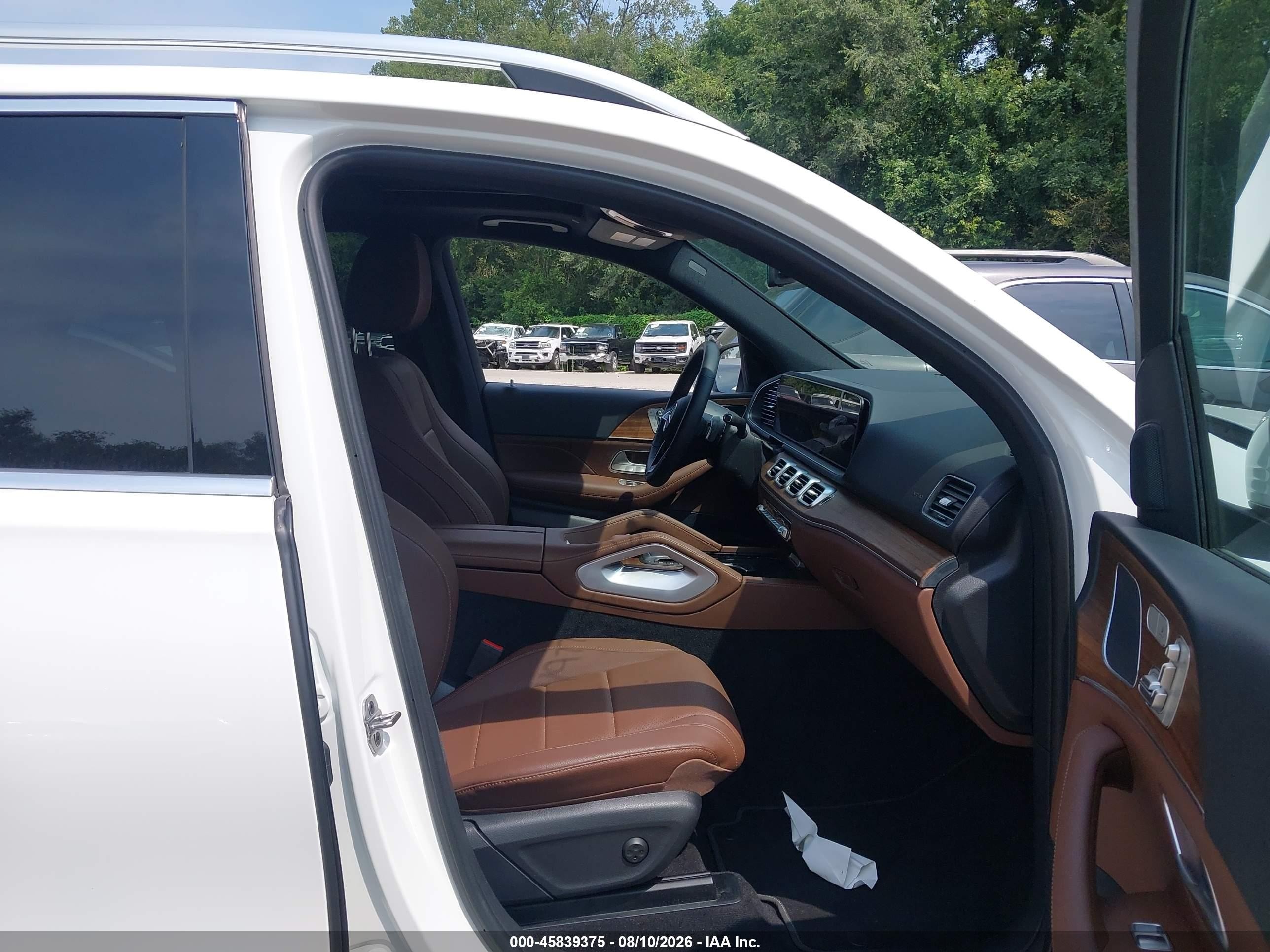 2026 Mercedes-Benz GLE-Class VIN 4JGFB4FB3TB596195 IAAI salvage auction — Front End, Clear (Florida), sold $36,250 on 2026-08-16 (photo 5)