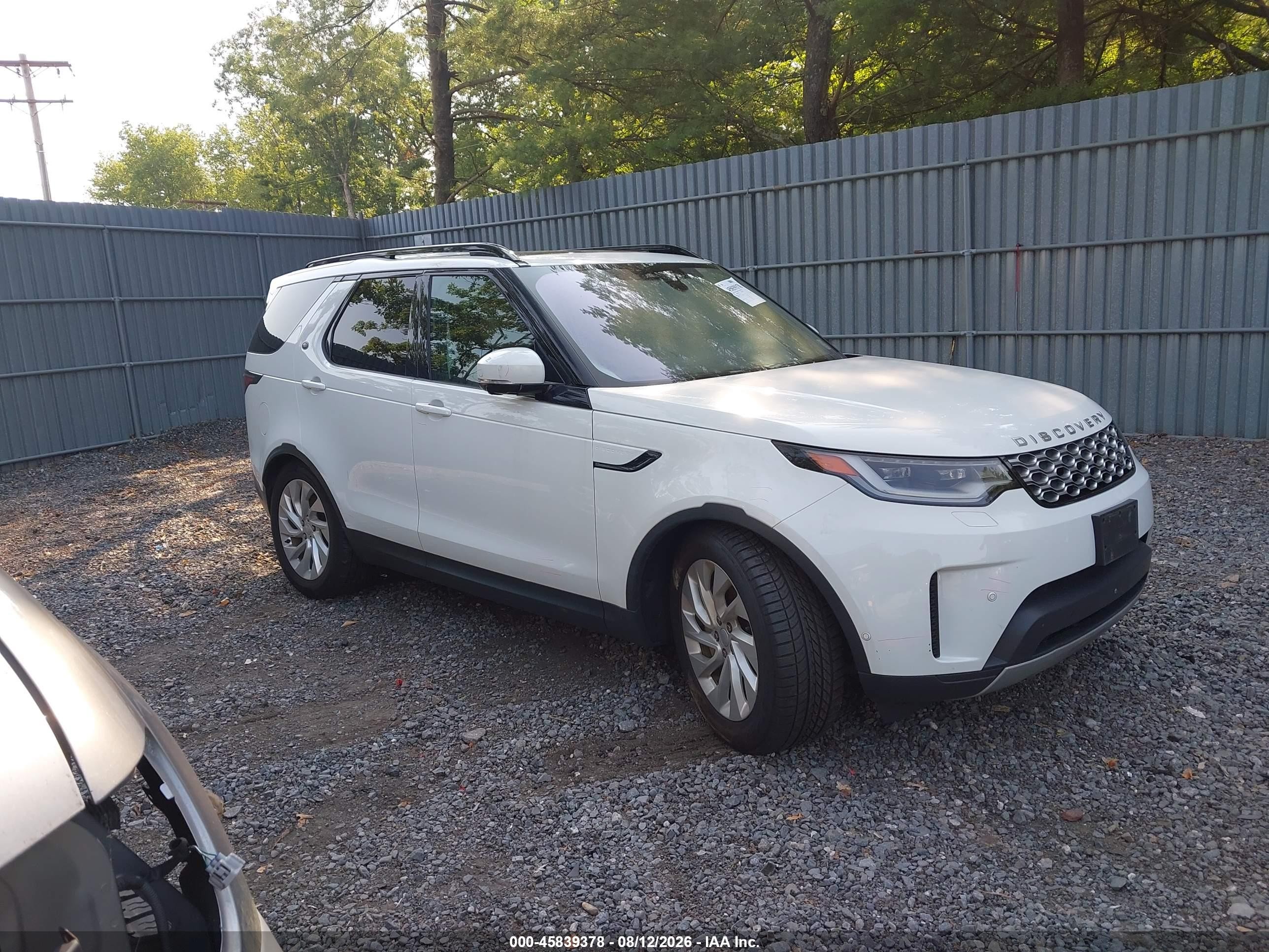 2022 Land Rover Discovery VIN SALRJ2EX2N2463770 — IAAI salvage auction photo