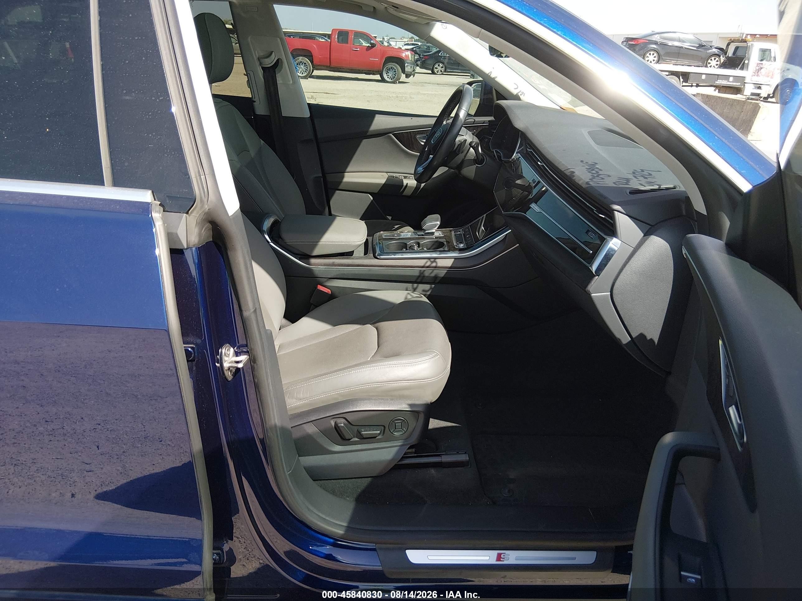 2022 Audi Q8 VIN WA1EVBF12ND031845 IAAI salvage auction — Rear End, Original (Texas), sold $25,750 on 2026-09-13 (photo 5)