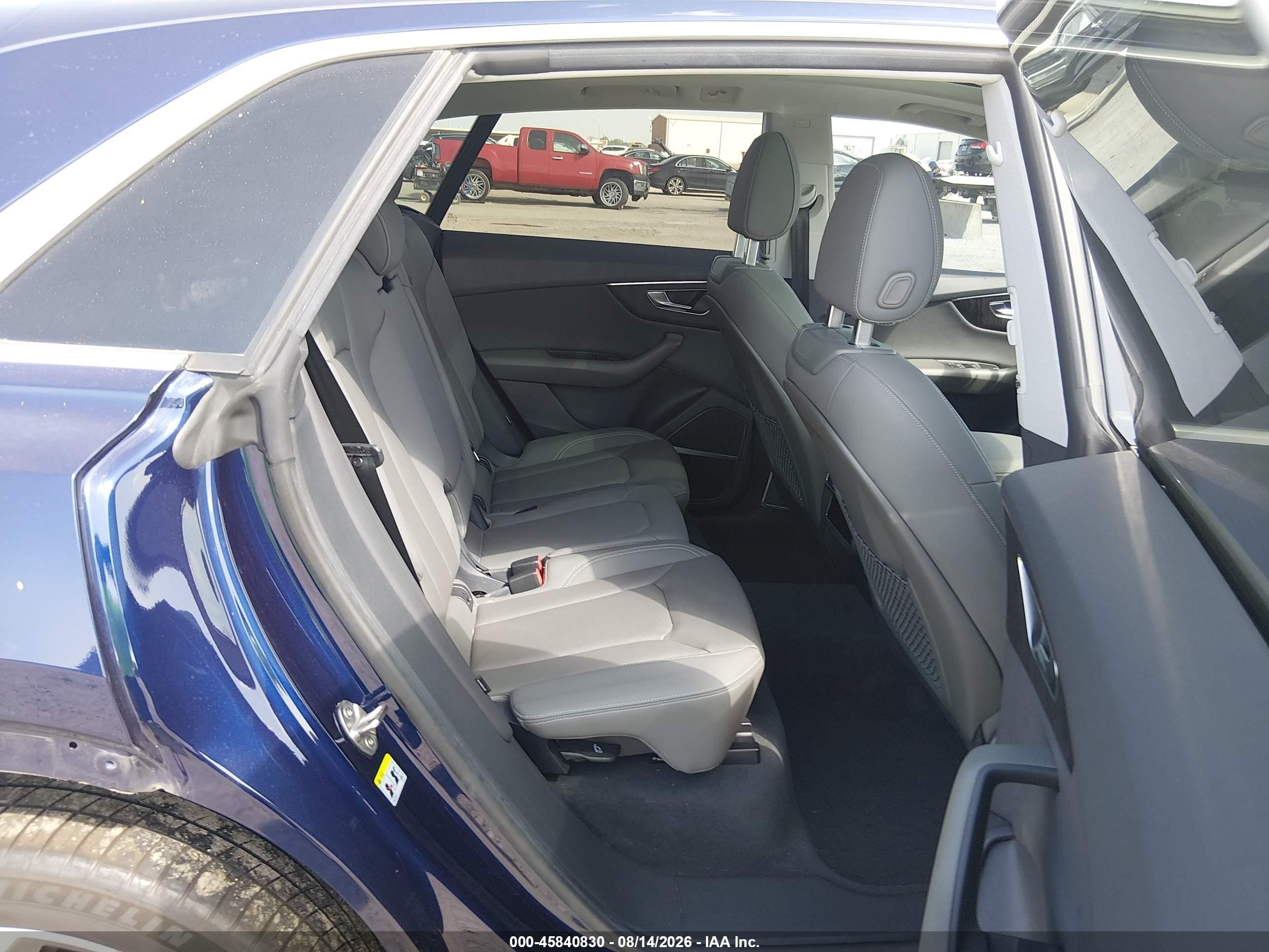 2022 Audi Q8 VIN WA1EVBF12ND031845 IAAI salvage auction — Rear End, Original (Texas), sold $25,750 on 2026-09-13 (photo 8)