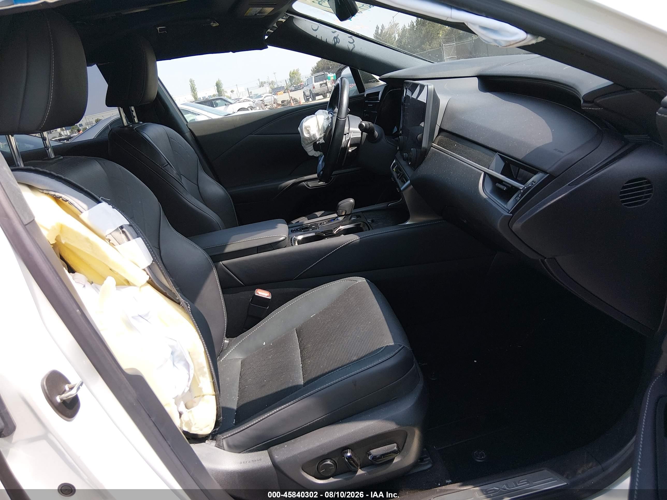 2023 Lexus Rx VIN JTJCHMAA8P2004586 IAAI salvage auction — Unknown, Salvage (California), sold $20,100 on 2026-08-24 (photo 5)