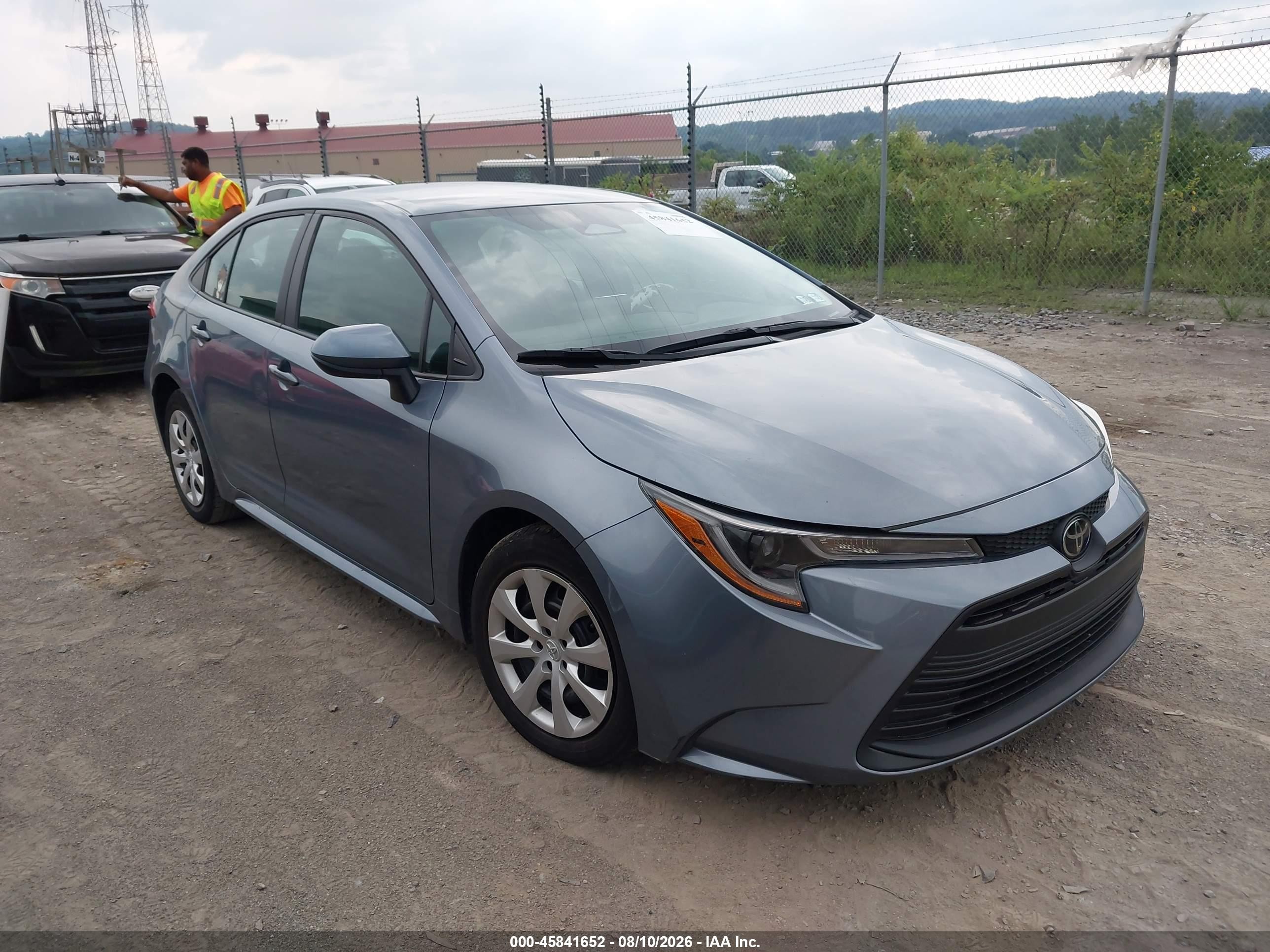 2024 Toyota Corolla VIN 5YFB4MDE5RP133835 — IAAI salvage auction photo
