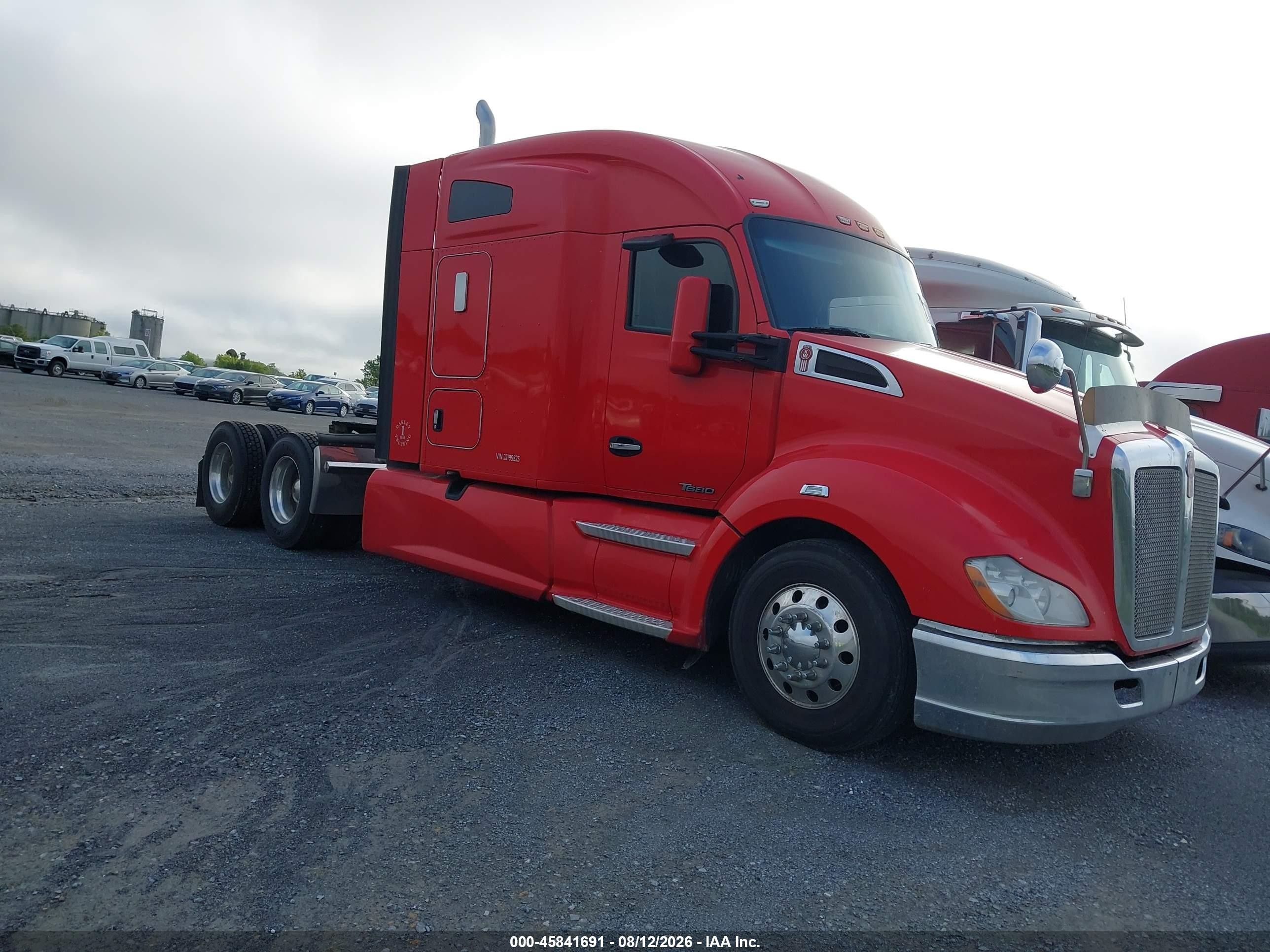 2018 Kenworth T680 VIN 1XKYDP9X4JJ199523 — IAAI salvage auction photo