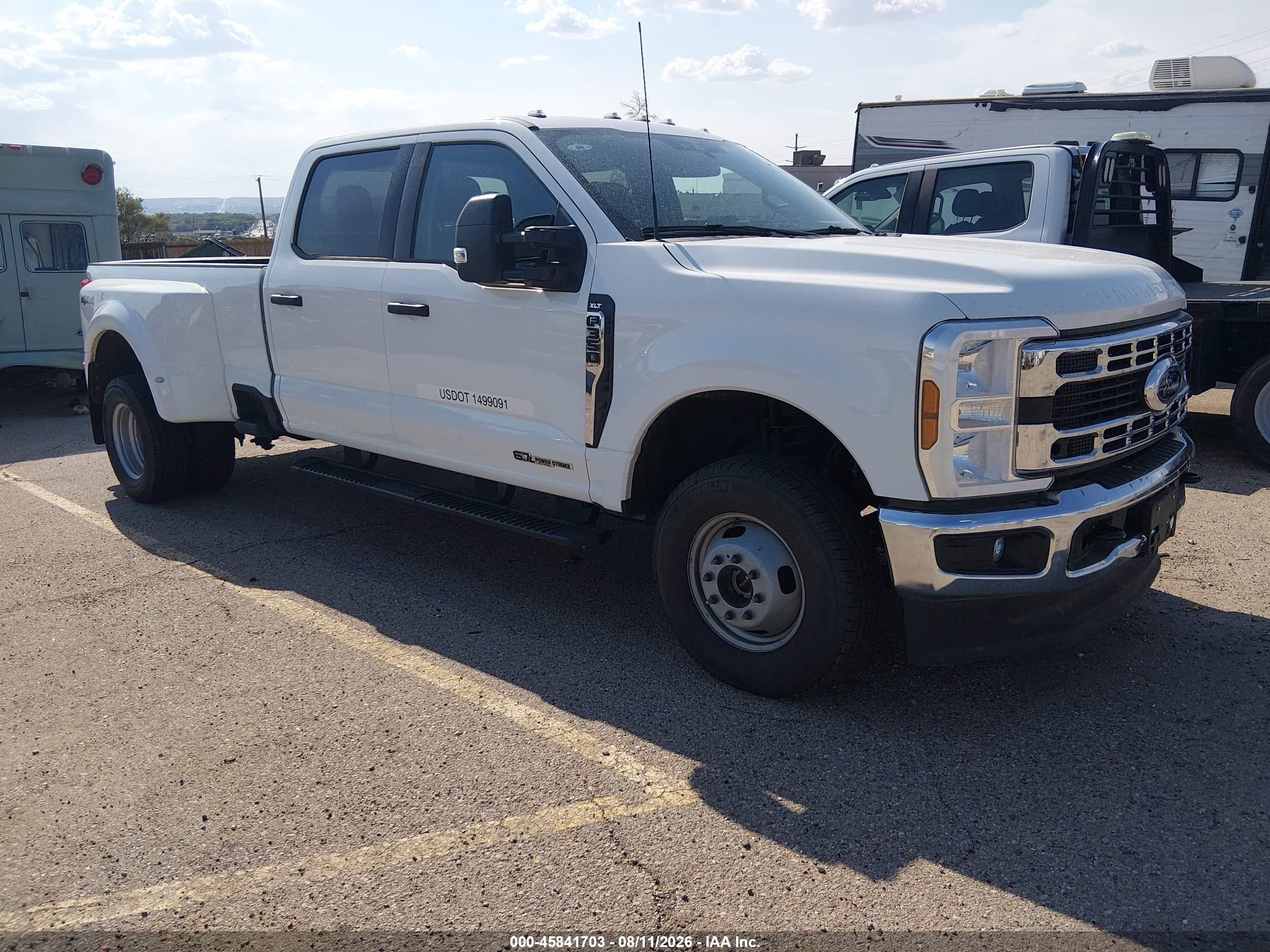 2025 Ford F-350 VIN 1FT8W3DT6SED24700 — IAAI salvage auction photo