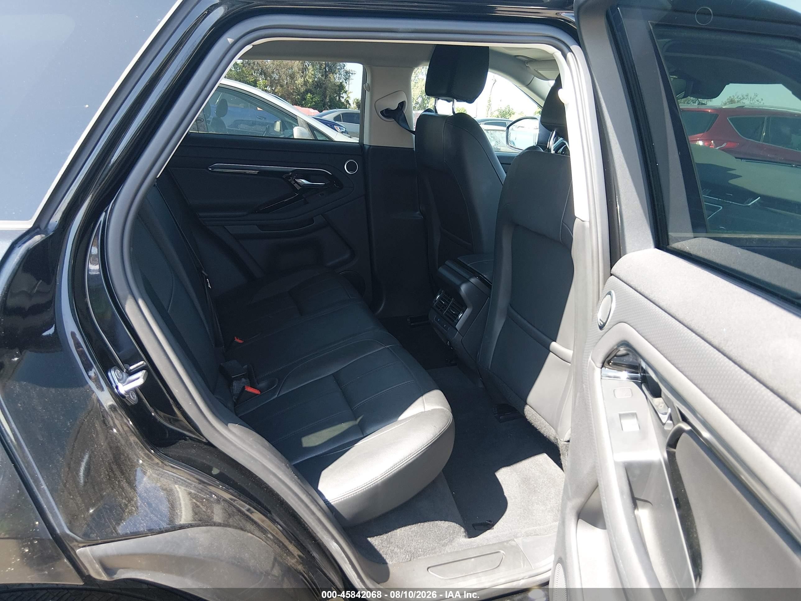 2022 Land rover Range rover evoque VIN SALZJ2FX3NH165918 IAAI salvage auction — Front End, Salvage (California), sold $8,600 on 2026-08-31 (photo 8)