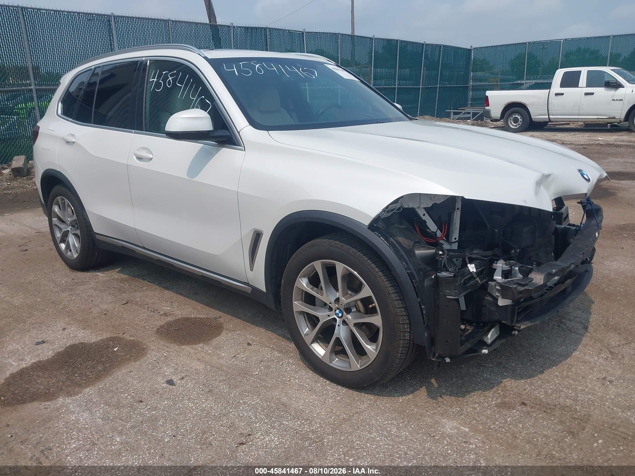 2020 BMW X5 VIN 5UXCR6C08L9B92979 IAAI salvage auction — Front End, Salvage (Indiana), sold $17,900 on 2026-09-10 (photo 1)