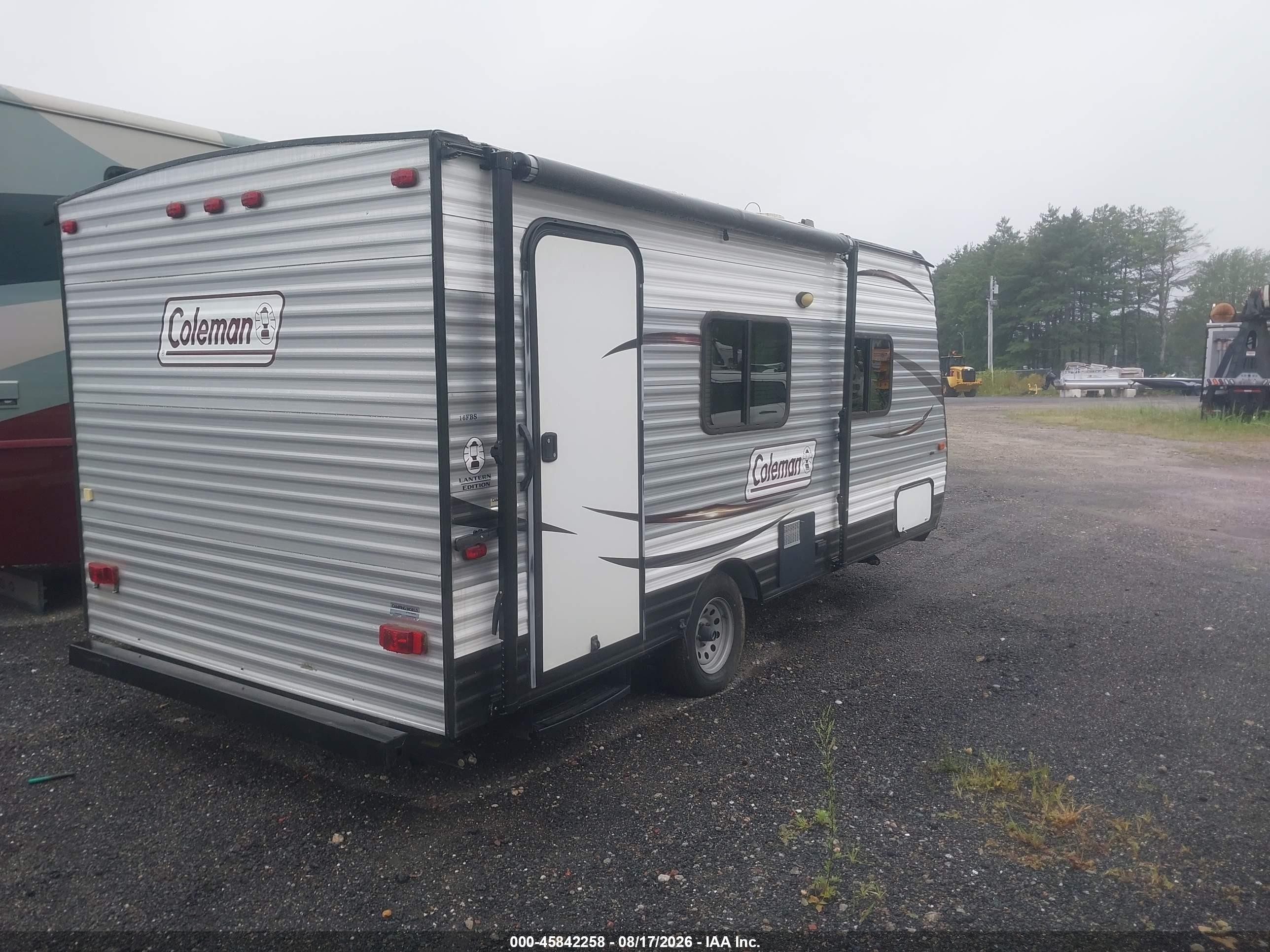 2017 Coleman 16fbs VIN 4YDT16F19HH931653 IAAI salvage auction — Storm Damage, Clear (Massachusetts), sold $1,650 on 2026-09-25 (photo 4)