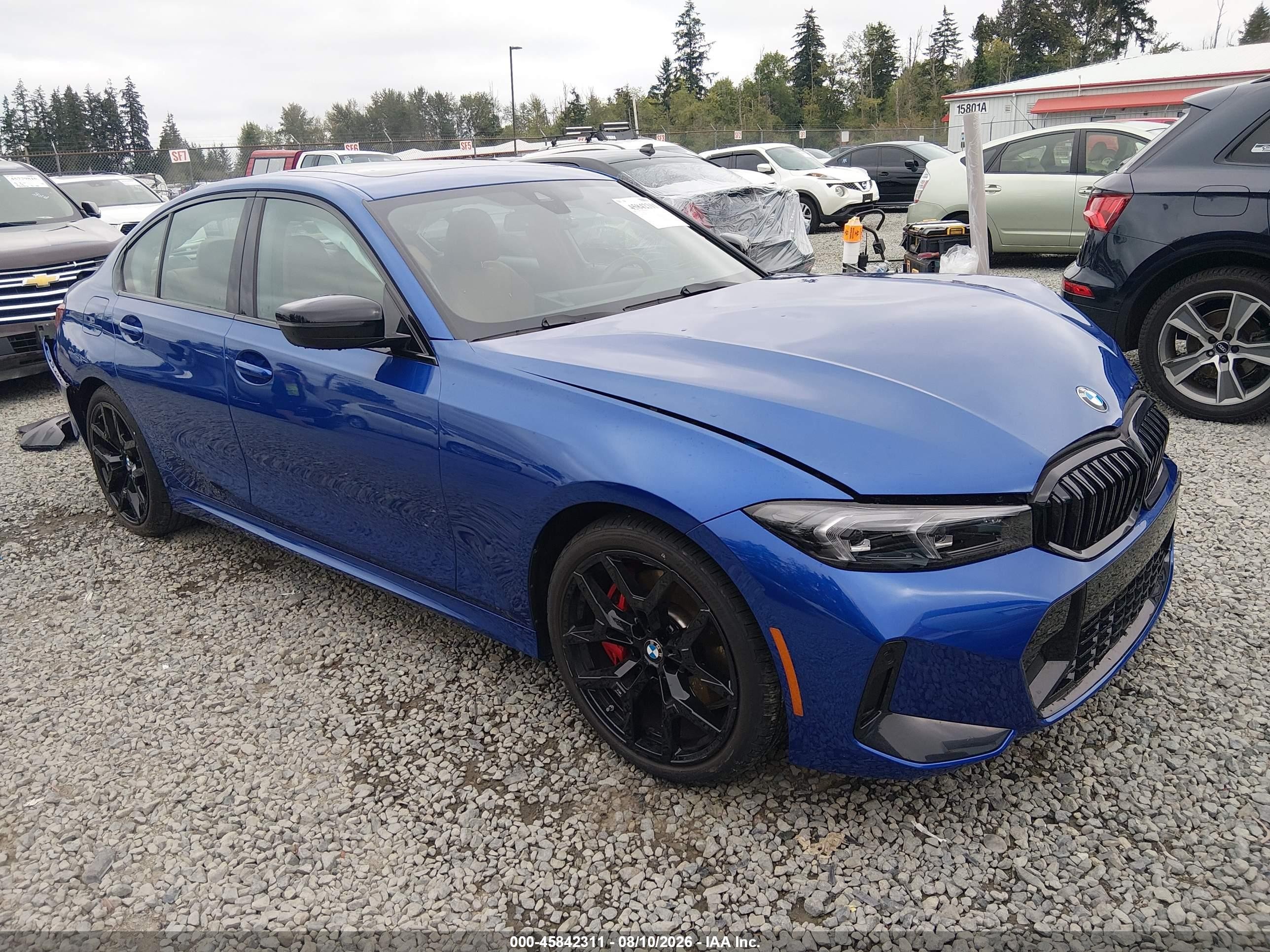 2025 BMW 3 Series VIN 3MW89CW04S8F10729 — IAAI salvage auction photo
