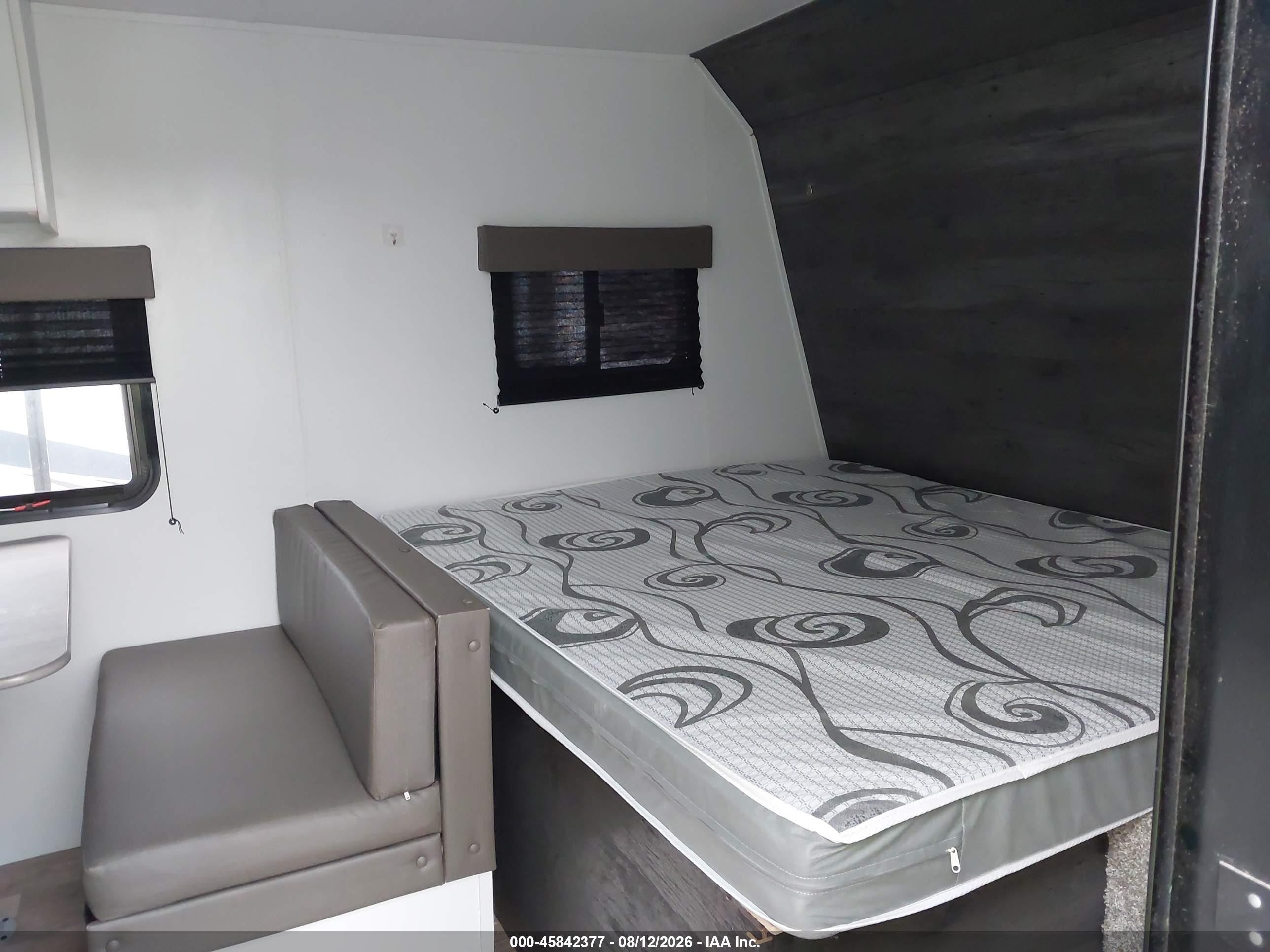 2022 Keystone Rv Hideout VIN 4YDTH1G15NW244772 IAAI salvage auction — Hail, Salvage (Nebraska), sold $3,850 on 2026-09-24 (photo 5)