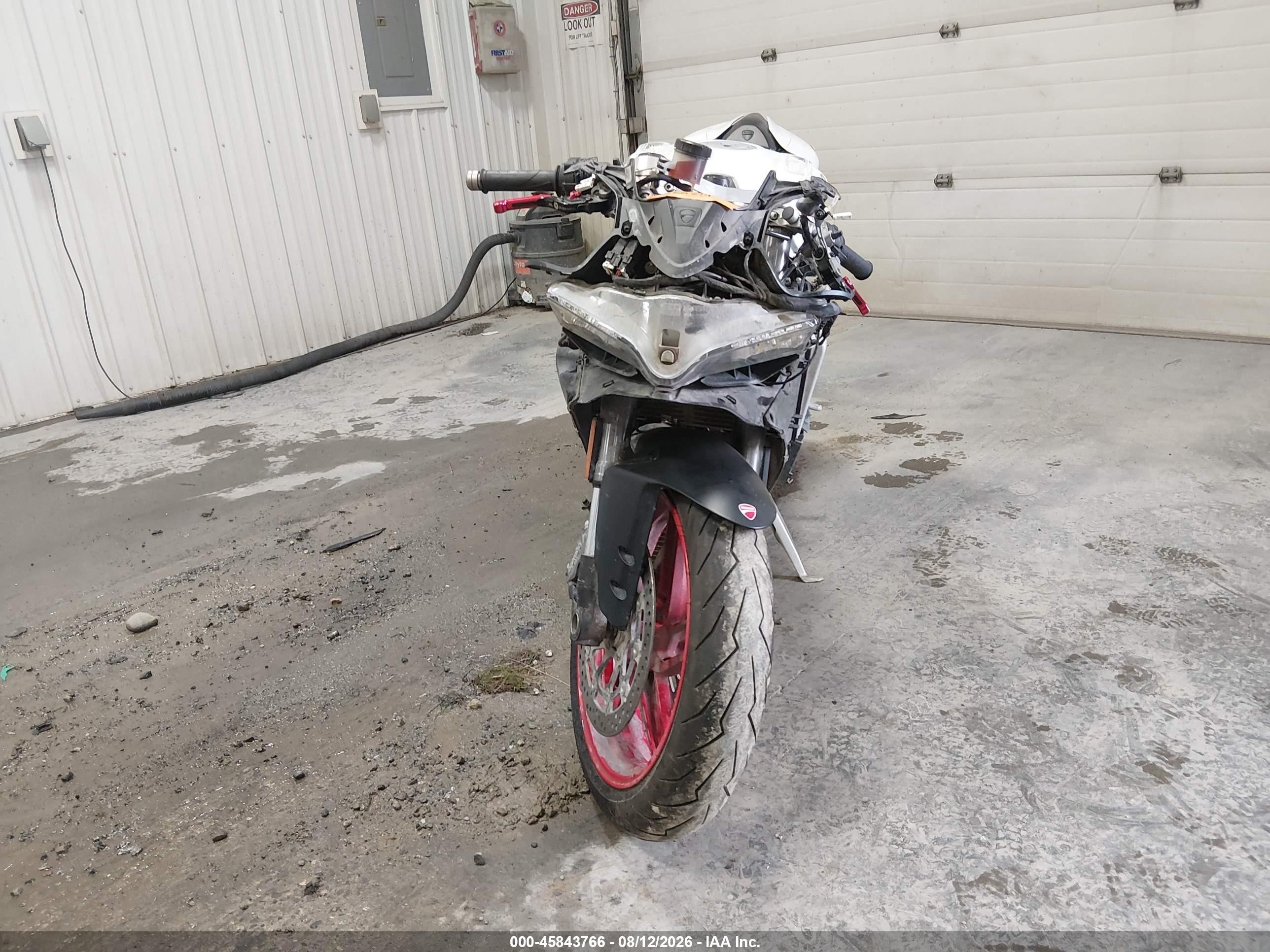 2018 Ducati Panigale VIN ZDM14B1W5JB007172 IAAI salvage auction — Front End, Bill Of Sale (Alaska), sold $1,200 on 2026-09-02 (photo 5)