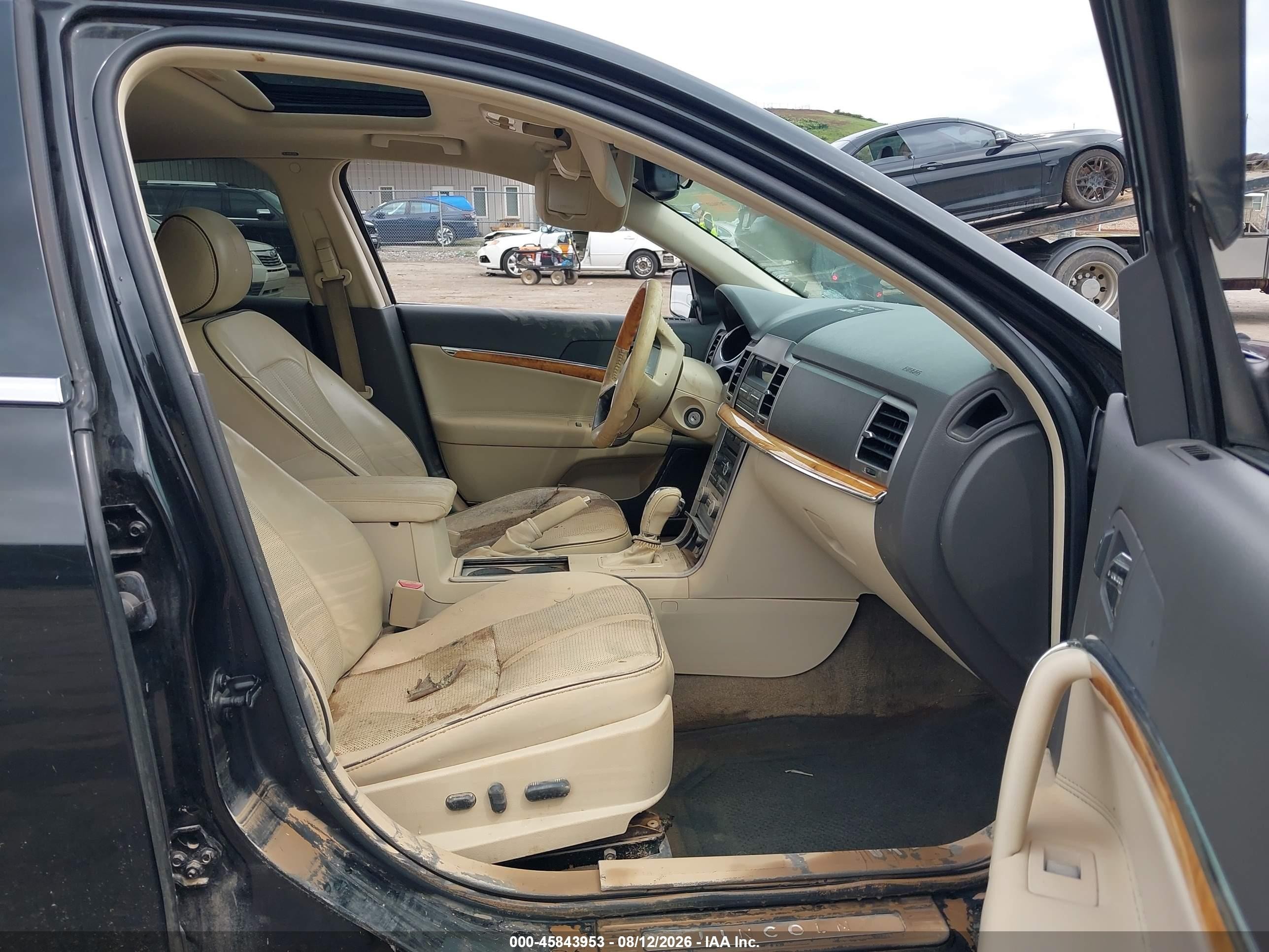 2011 Lincoln Mkz VIN 3LNHL2JC4BR757982 IAAI salvage auction — Water/Flood, Non-Repairable Certificate (West Virginia), sold $200 on 2026-09-05 (photo 5)