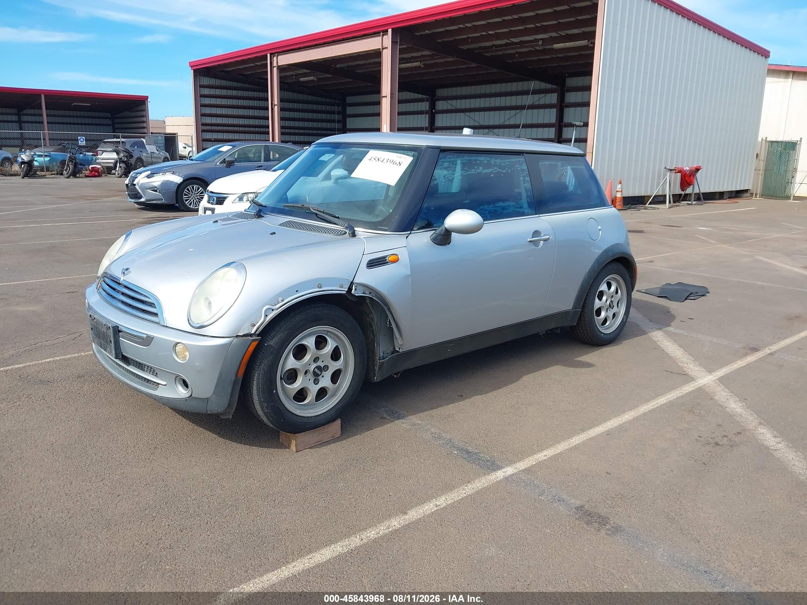 2005 Mini Cooper VIN WMWRC33545TJ71666 IAAI salvage auction — Side, Clear (Hawaii), sold $200 on 2026-10-14 (photo 2)