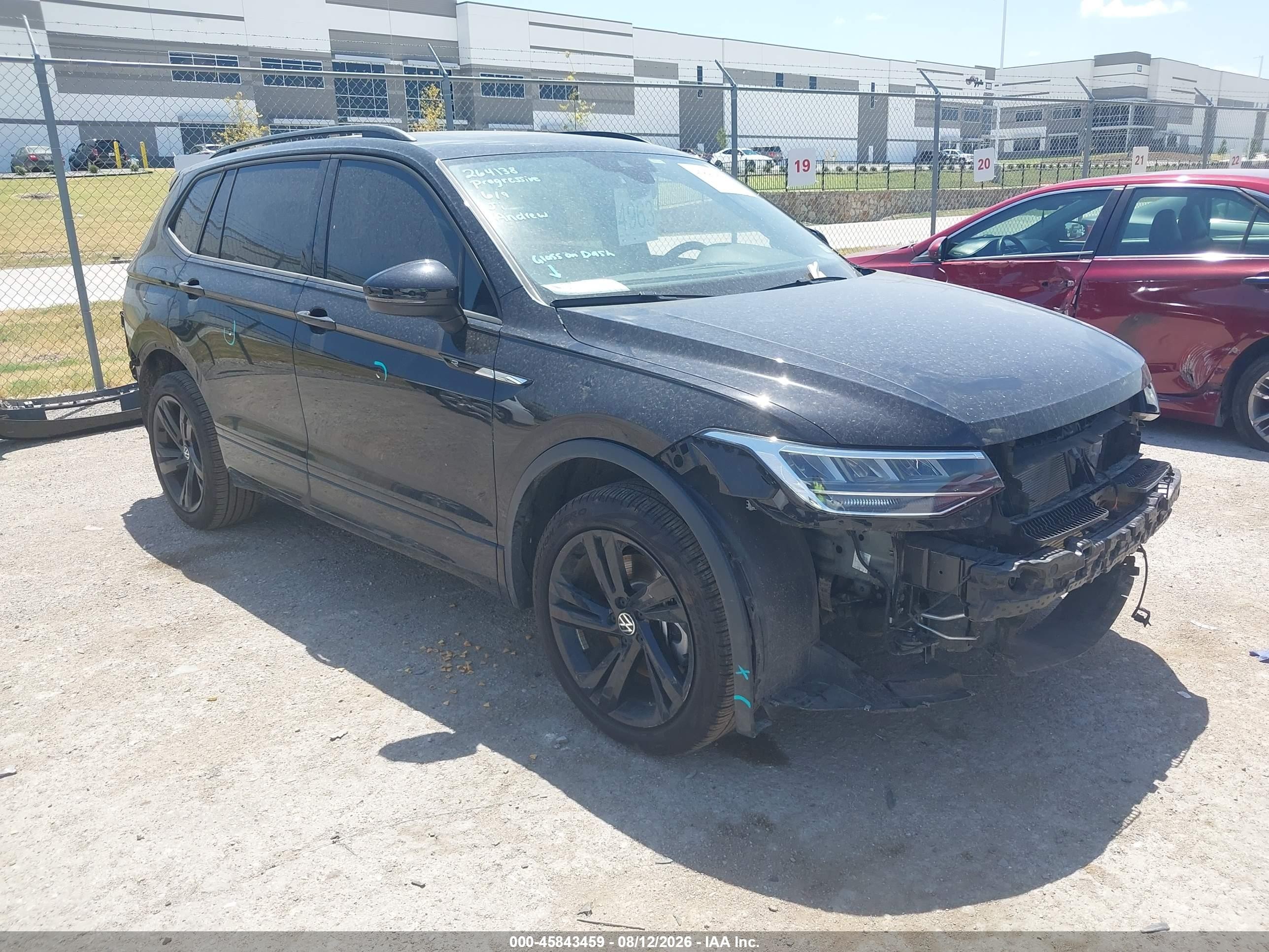 2024 Volkswagen Tiguan VIN 3VVCB7AXXRM224156 — IAAI salvage auction photo