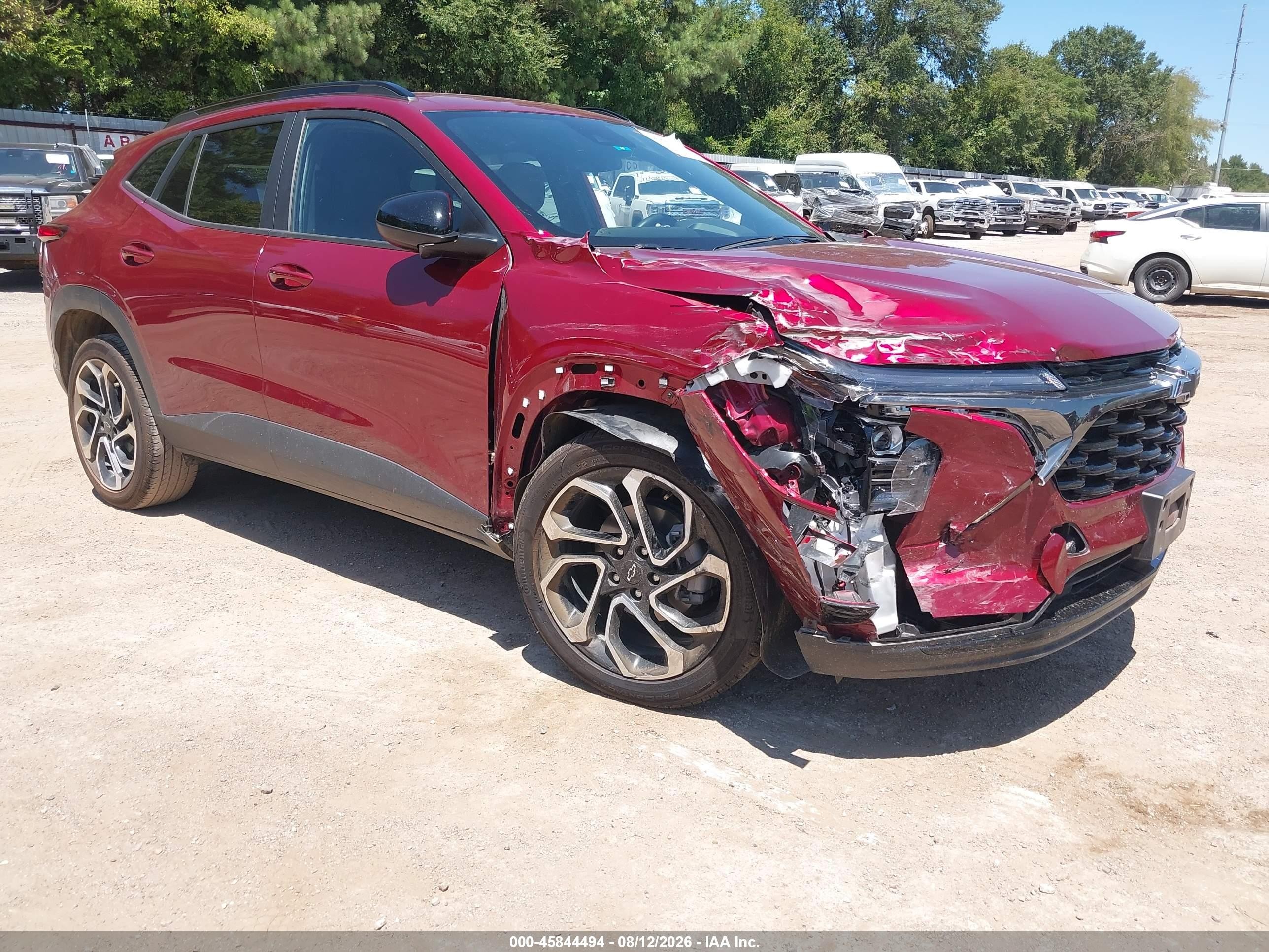 2025 Chevrolet Trax VIN KL77LJEP3SC271165 — IAAI salvage auction photo