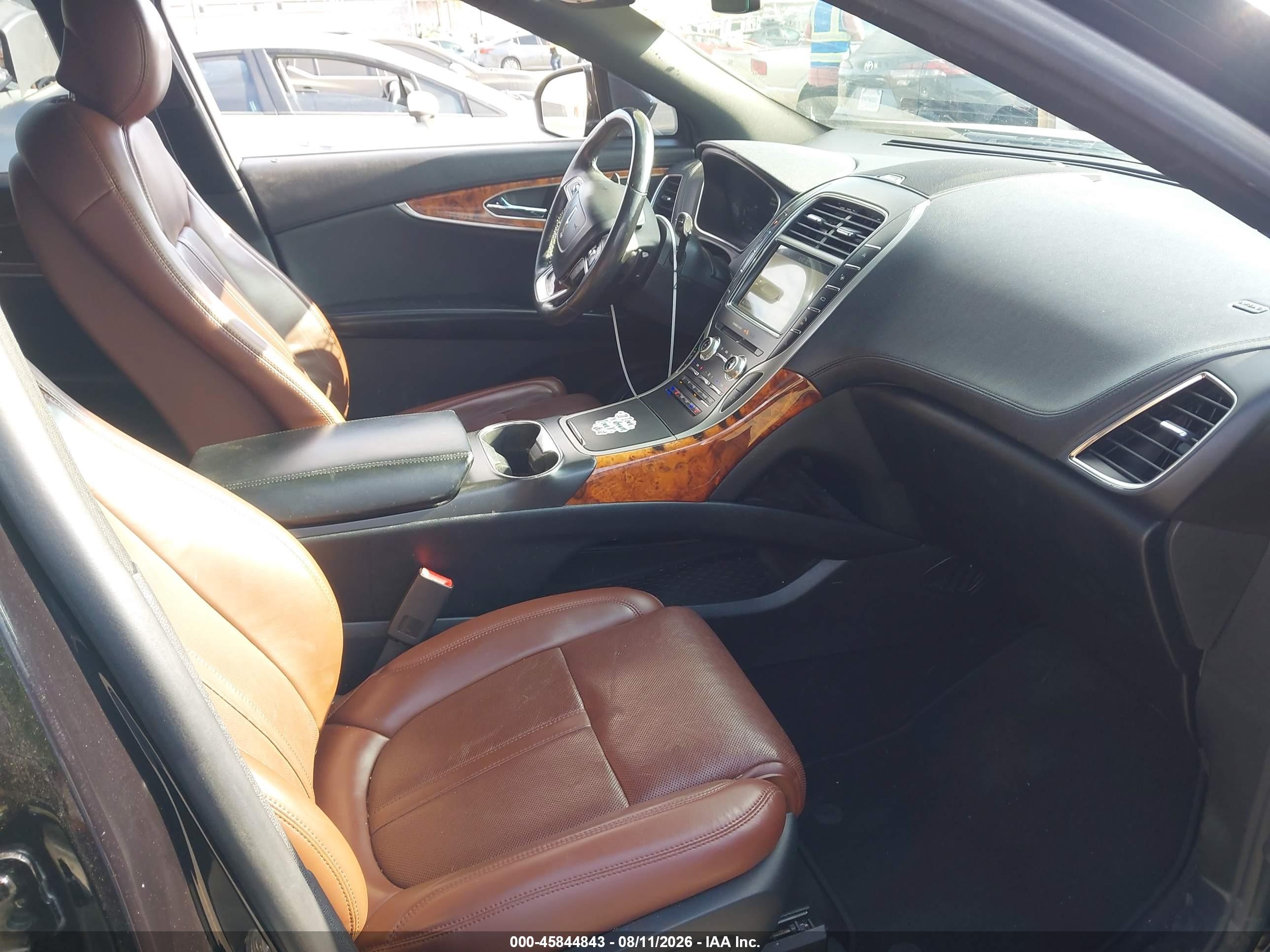 2019 Lincoln Nautilus VIN 2LMPJ6L96KBL11202 IAAI salvage auction — Rear End, Salvage (California), sold $4,300 on 2026-09-10 (photo 5)