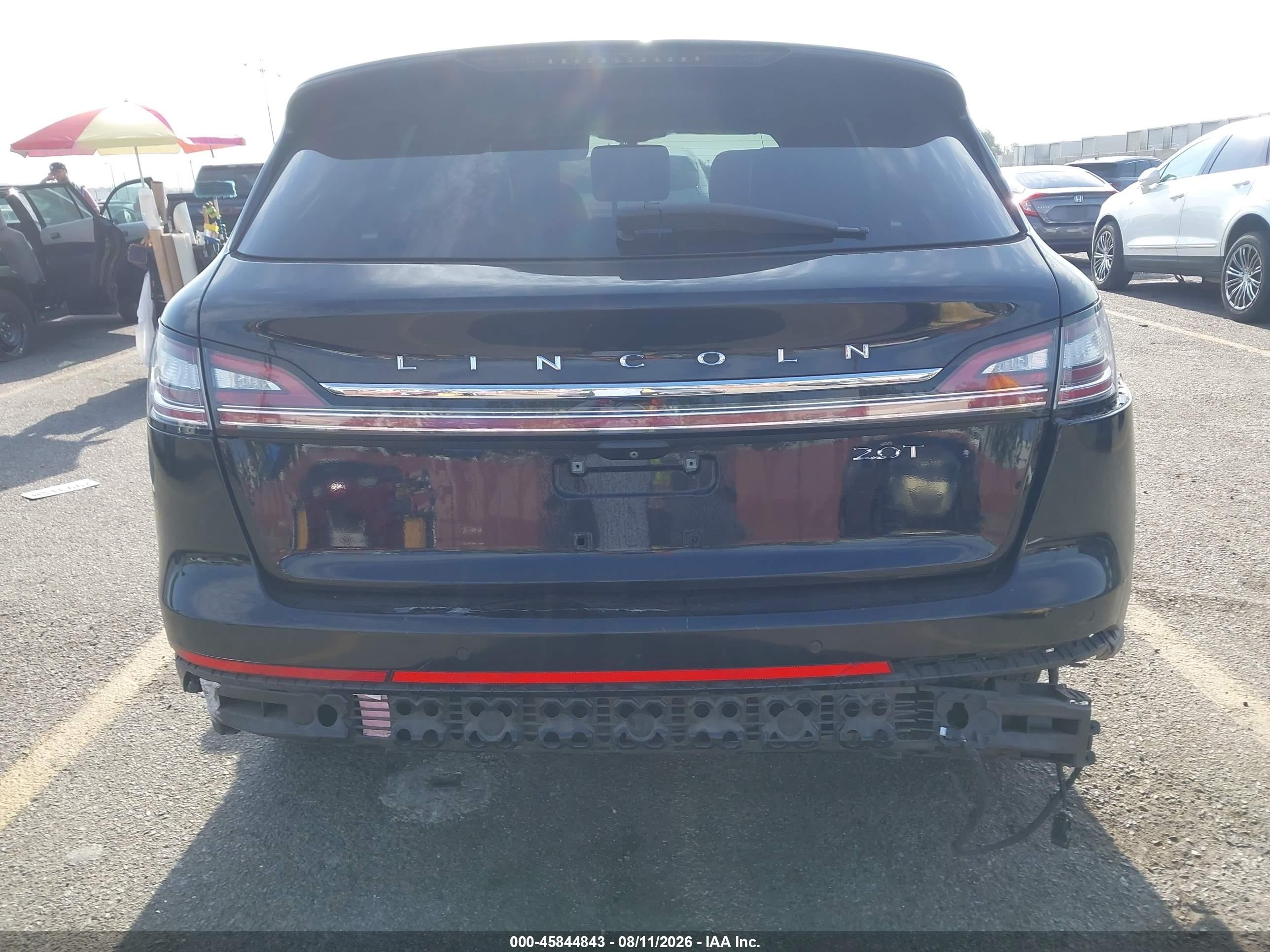 2019 Lincoln Nautilus VIN 2LMPJ6L96KBL11202 IAAI salvage auction — Rear End, Salvage (California), sold $4,300 on 2026-09-10 (photo 6)