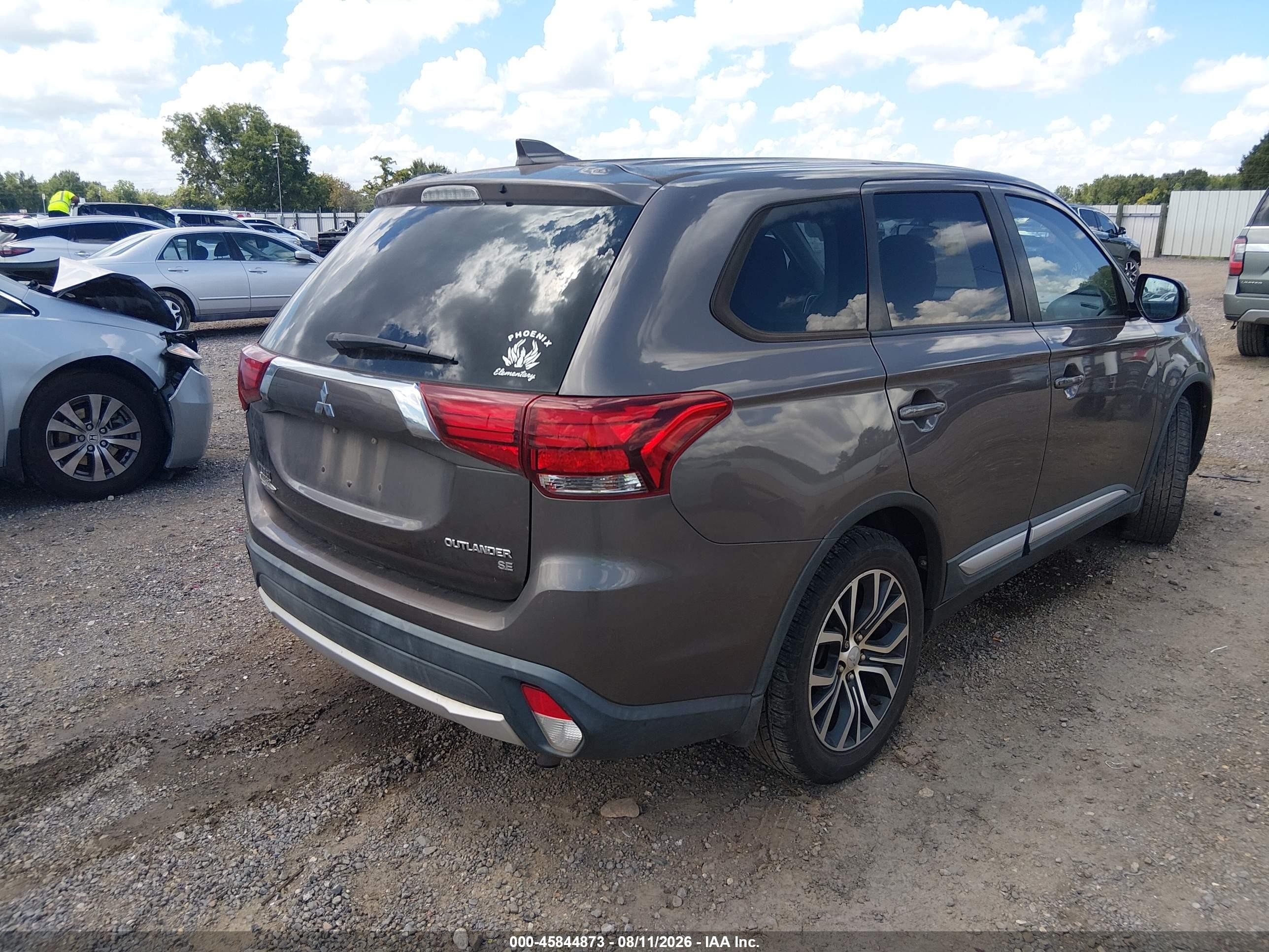 2018 Mitsubishi Outlander VIN JA4AD3A31JZ013981 IAAI salvage auction — Side, Salvage (Louisiana), sold $2,050 on 2026-09-21 (photo 4)