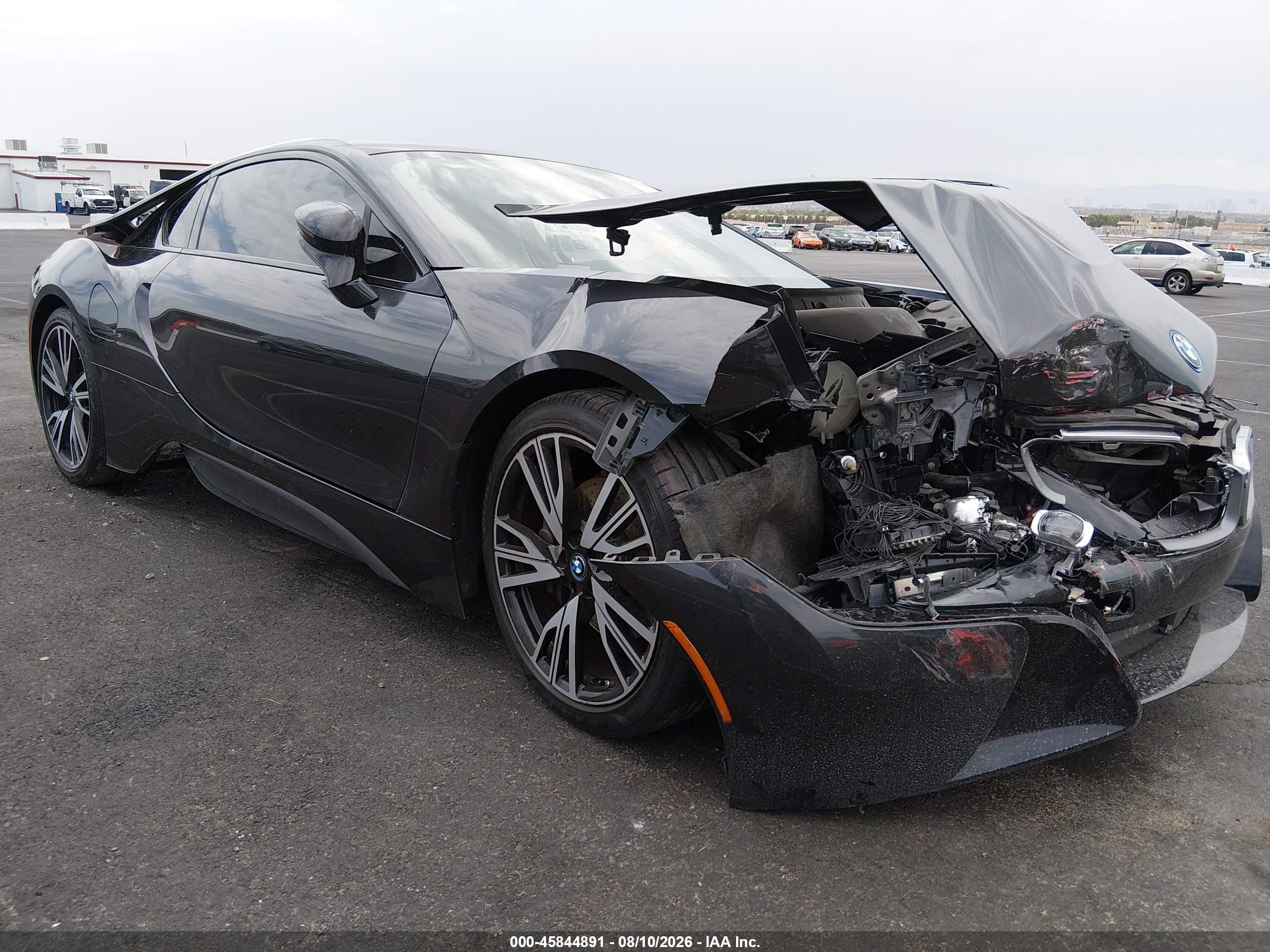 2016 BMW i8 VIN WBY2Z2C51GV675529 — IAAI salvage auction photo