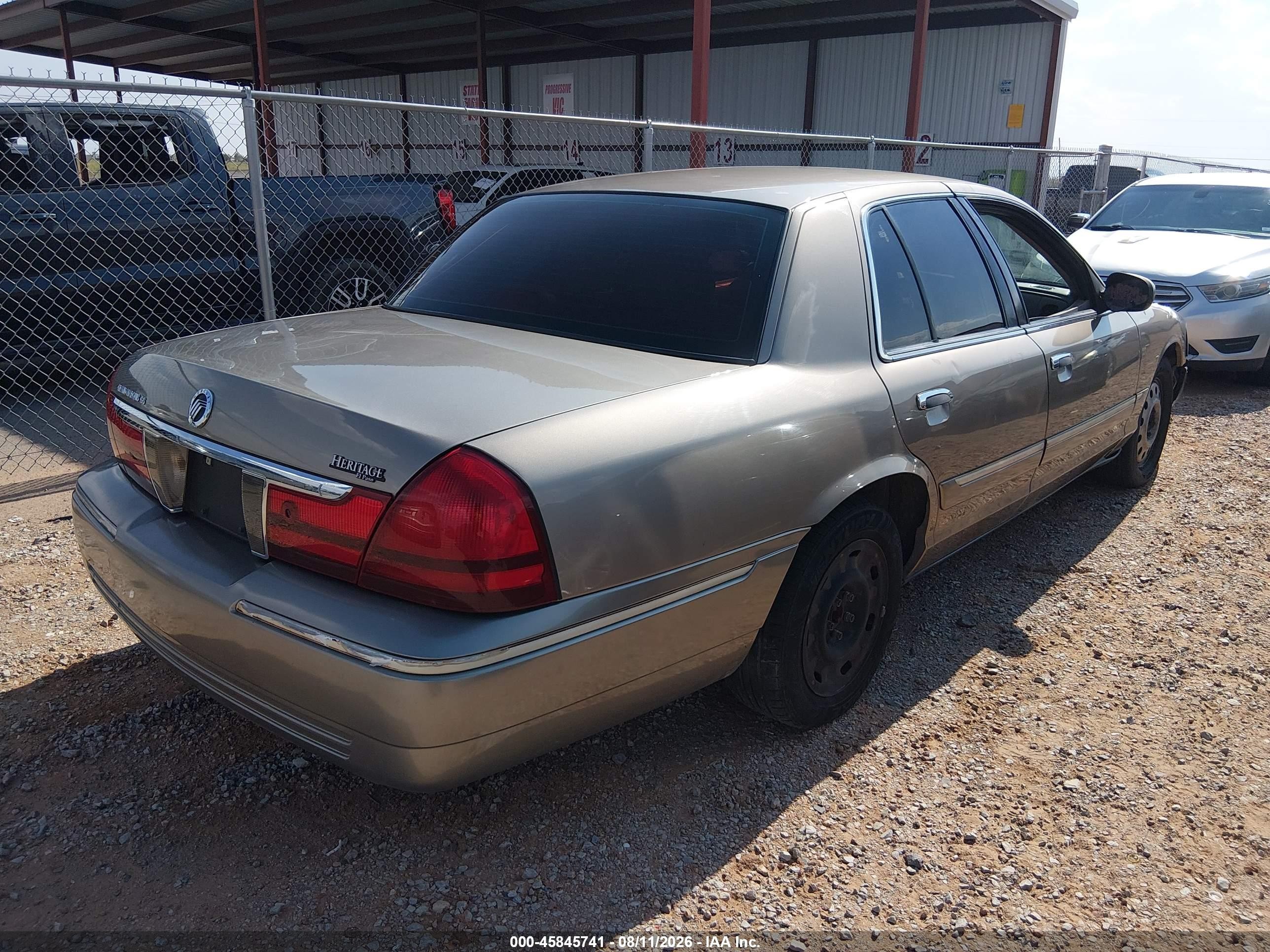 2003 Mercury Grand marquis VIN 2MEFM74W23X637823 IAAI salvage auction — Normal Wear, Original (Texas), sold $400 on 2026-09-08 (photo 4)