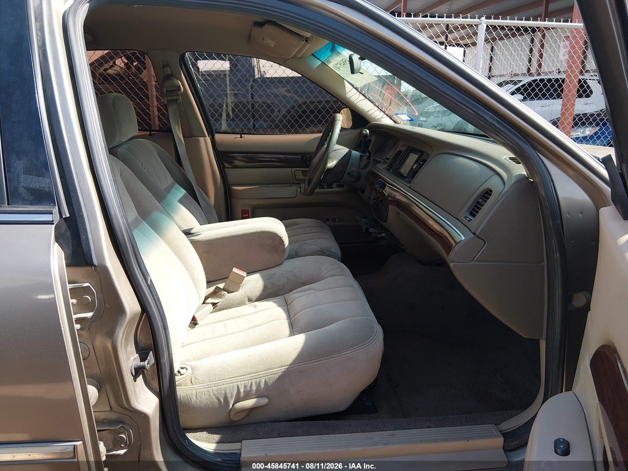 2003 Mercury Grand marquis VIN 2MEFM74W23X637823 IAAI salvage auction — Normal Wear, Original (Texas), sold $400 on 2026-09-08 (photo 5)
