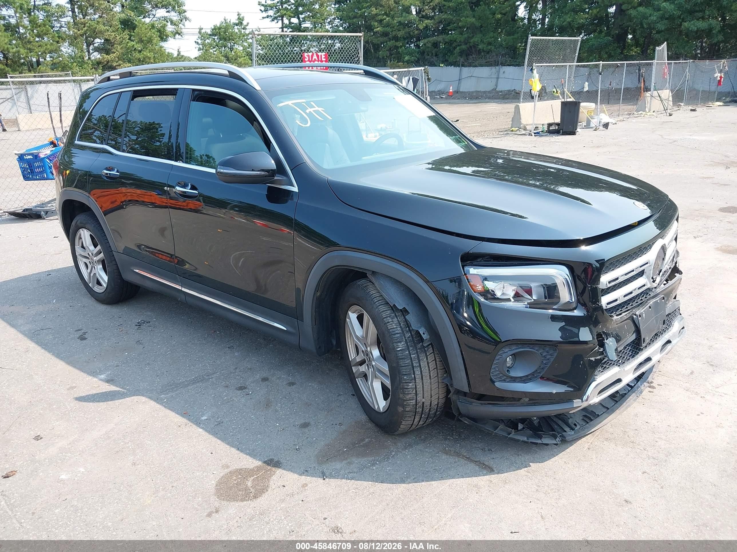 2021 Mercedes-Benz GLB-Class VIN W1N4M4HB2MW101569 — IAAI salvage auction photo
