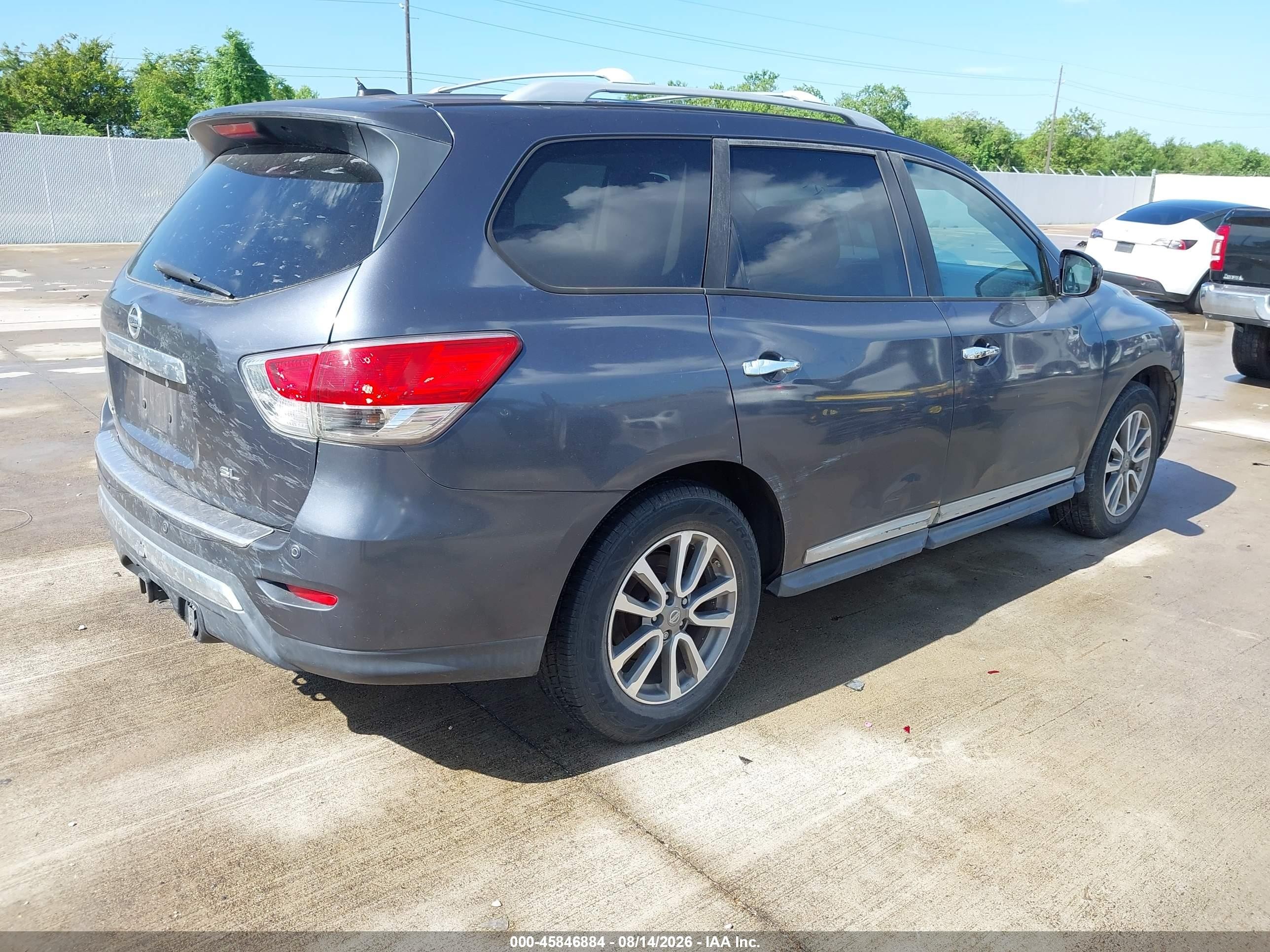 2014 Nissan Pathfinder VIN 5N1AR2MN0EC610879 IAAI salvage auction — Normal Wear, Original (Texas), sold $550 on 2026-10-03 (photo 4)