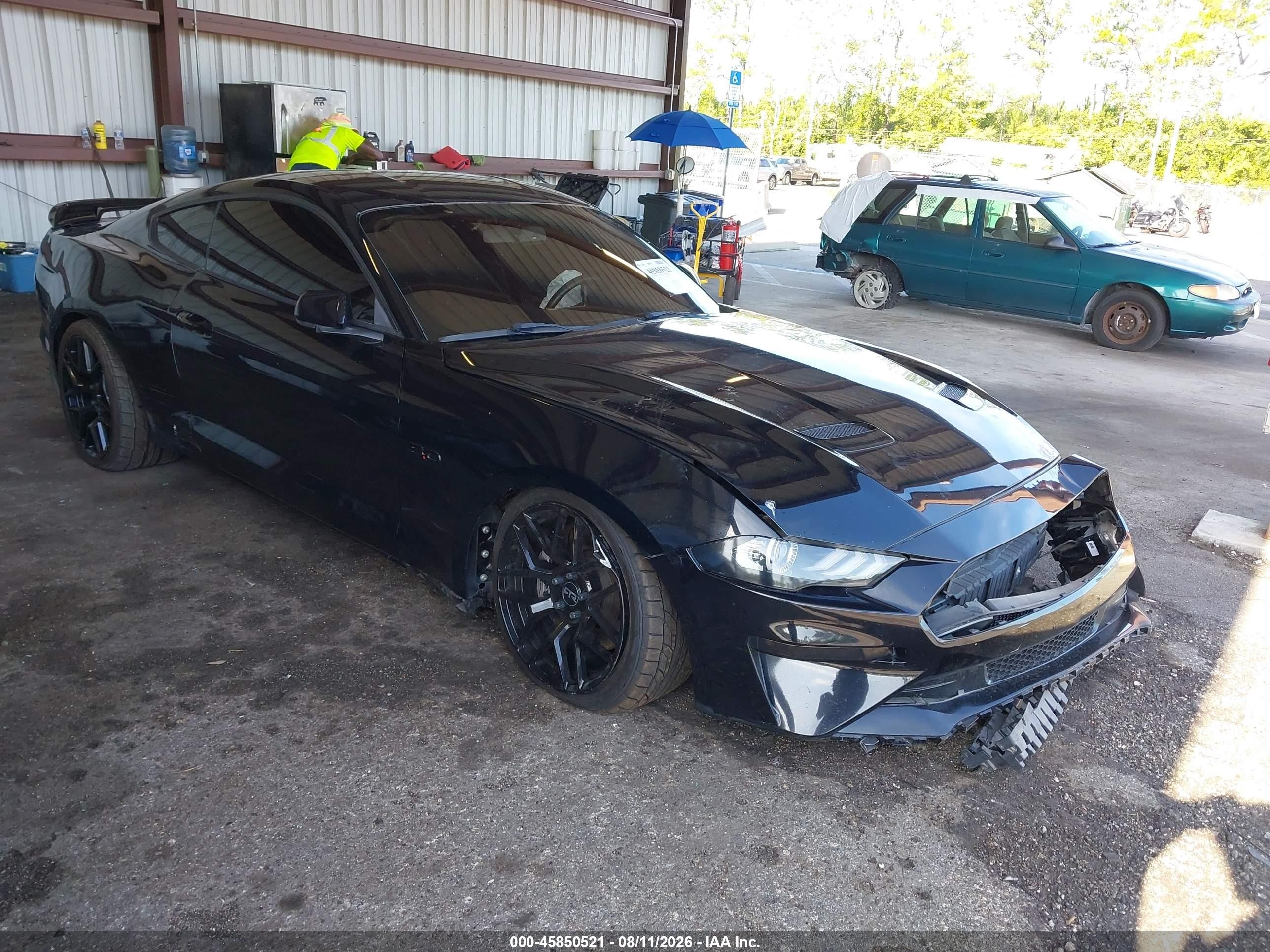 2019 Ford Mustang VIN 1FA6P8CF1K5175101 — IAAI salvage auction photo