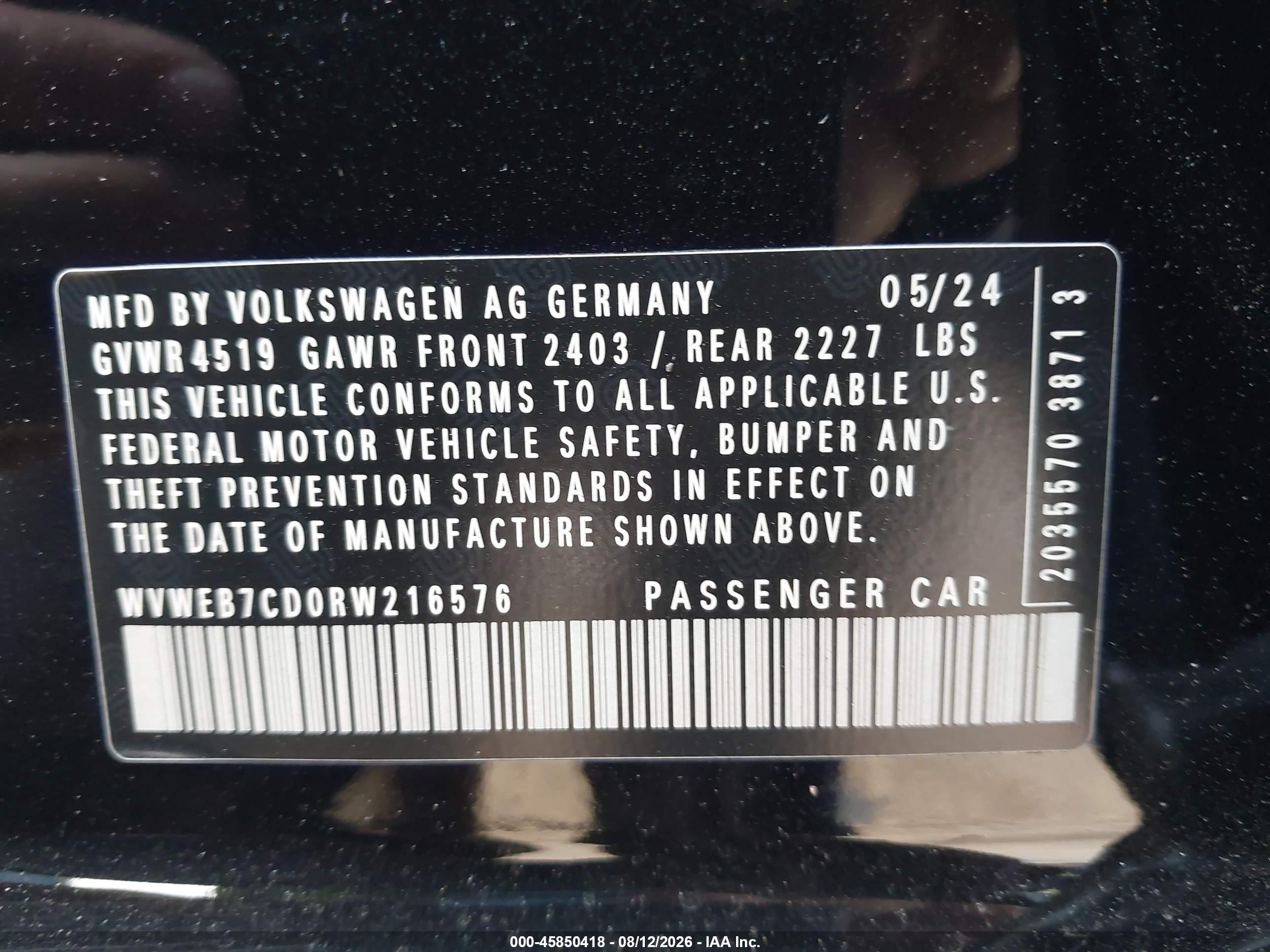 2024 Volkswagen Golf r VIN WVWEB7CD0RW216576 IAAI salvage auction — Side, Salvage (Idaho), sold $20,000 on 2026-09-19 (photo 9)