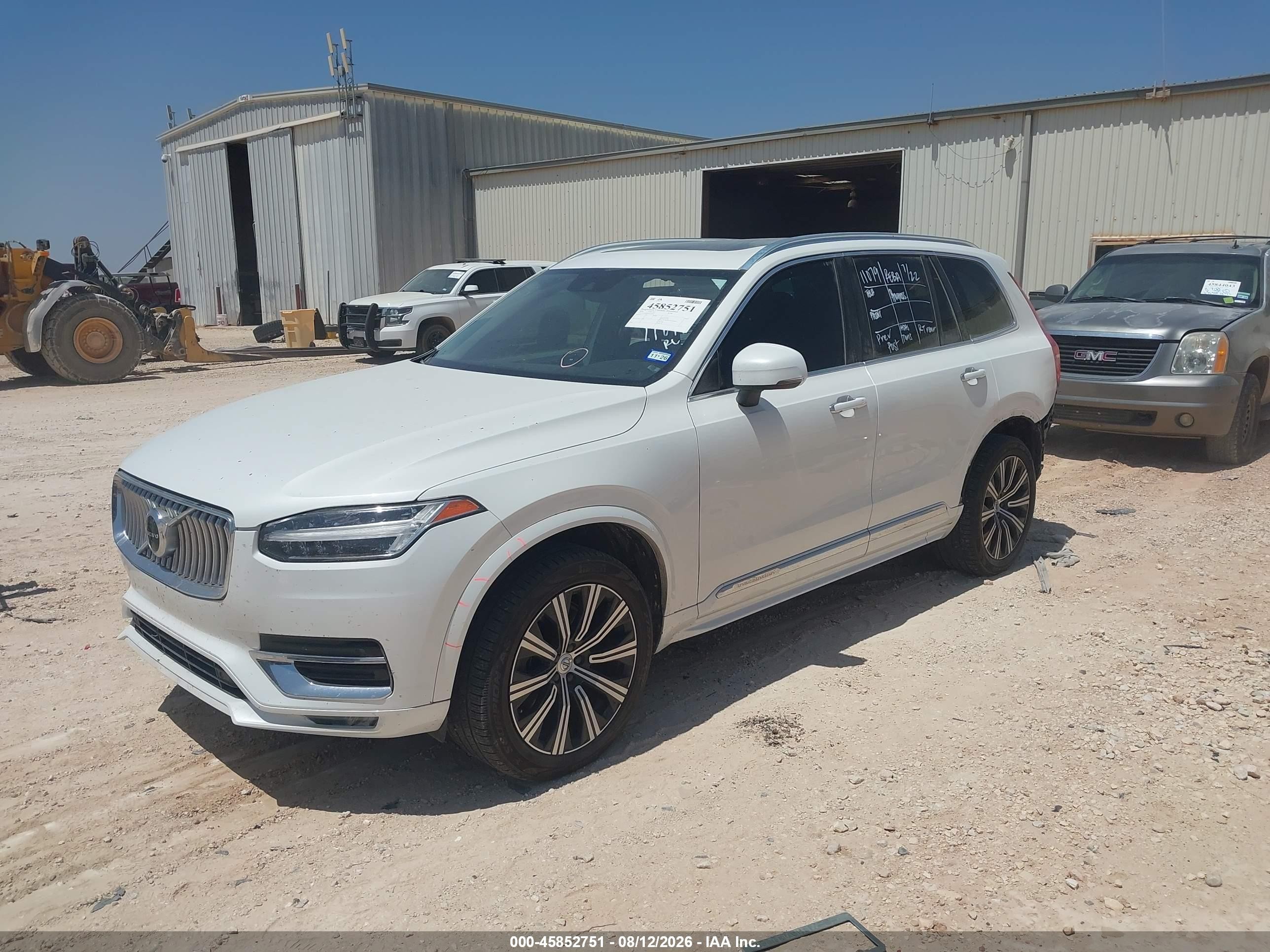2020 Volvo Xc90 VIN YV4A22PL3L1575134 IAAI salvage auction — Side, Original (Texas), sold $7,600 on 2026-09-25 (photo 2)