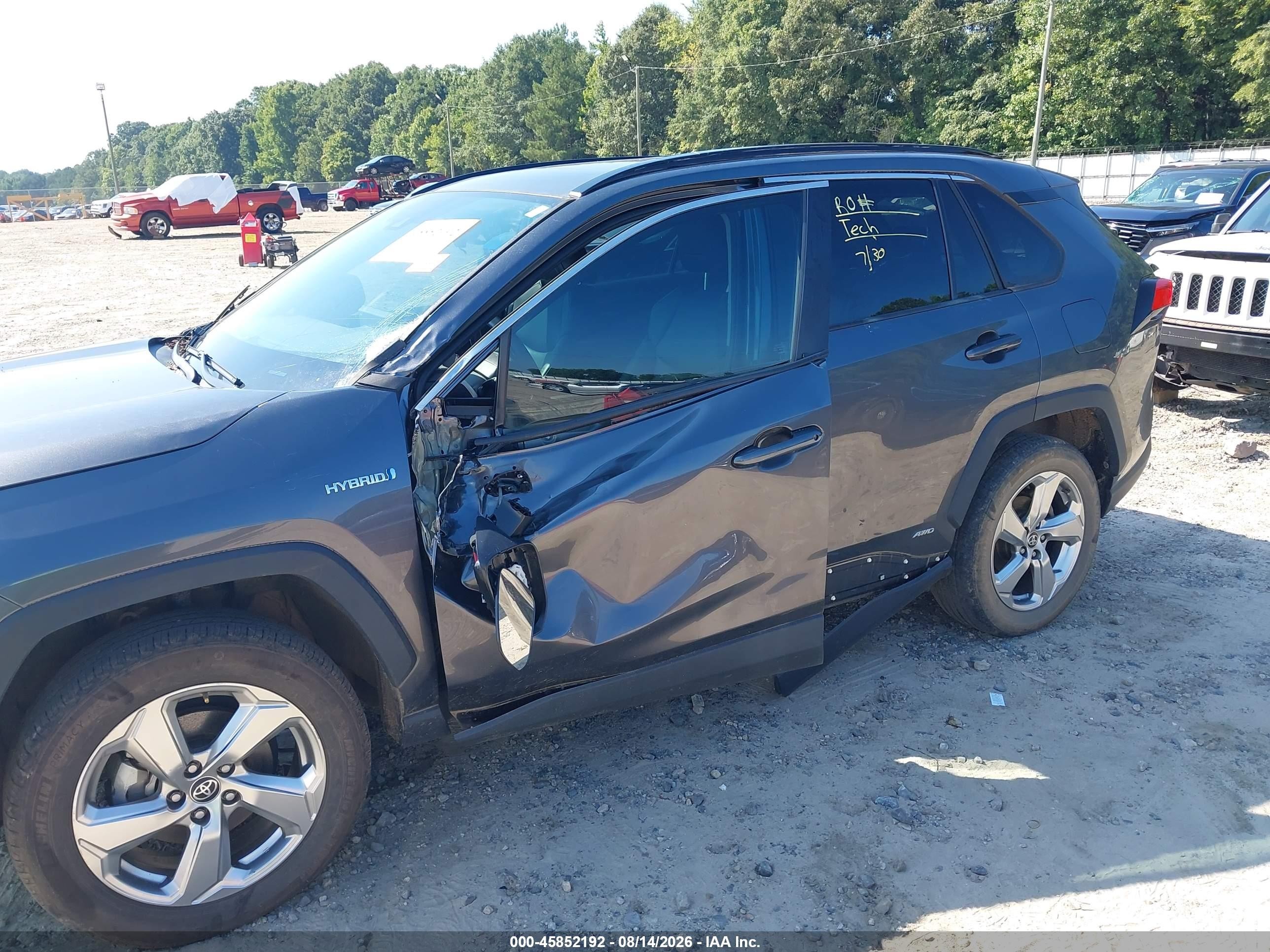 2021 Toyota Rav 4 VIN 4T3B6RFV2MU034506 IAAI salvage auction — Side, Salvage (North Carolina), sold $14,825 on 2026-09-21 (photo 6)