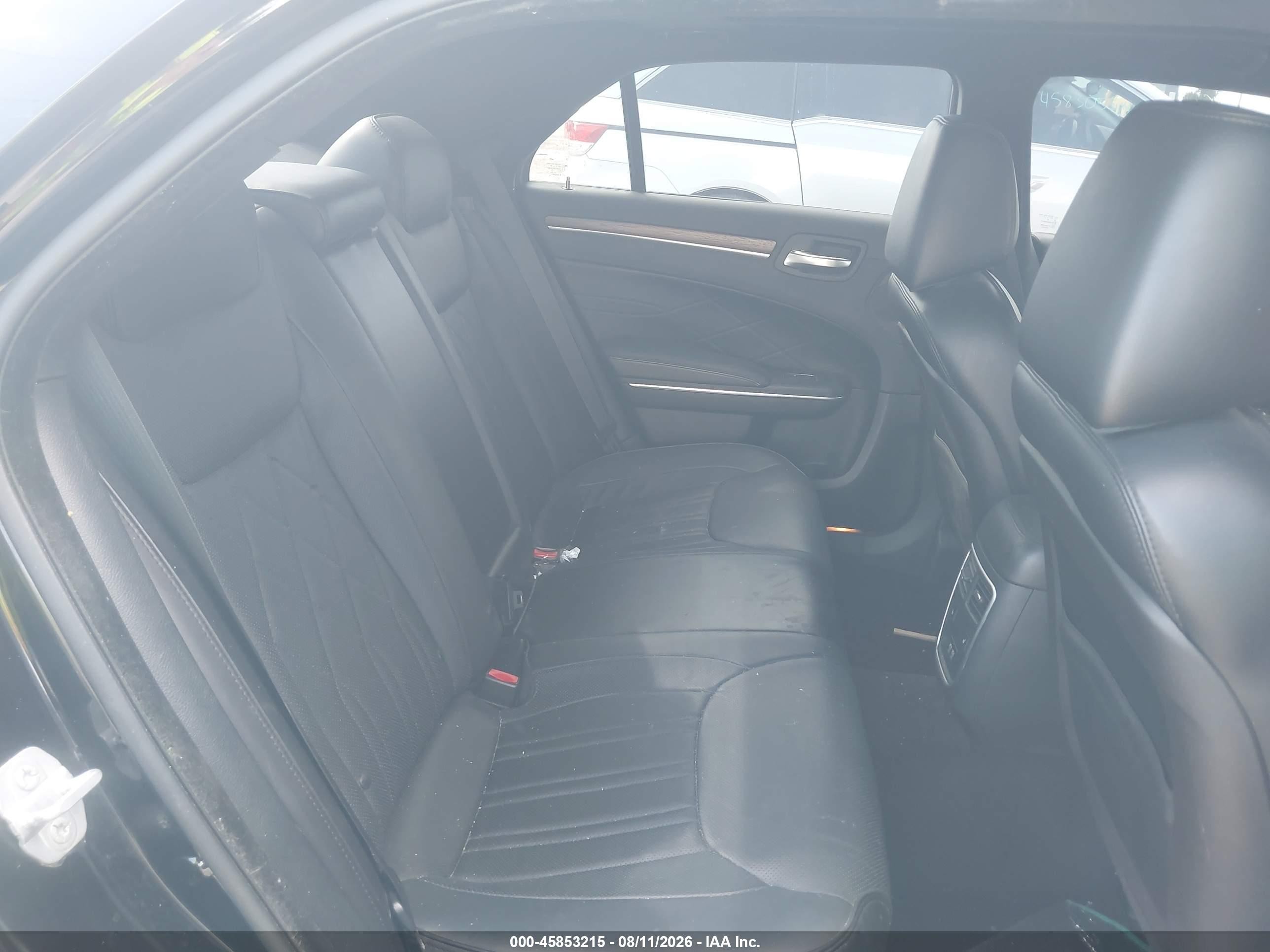 2015 Chrysler 300 VIN 2C3CCAPT7FH786365 IAAI salvage auction — Side, Rebuildable (Florida), sold $3,650 on 2026-09-12 (photo 8)