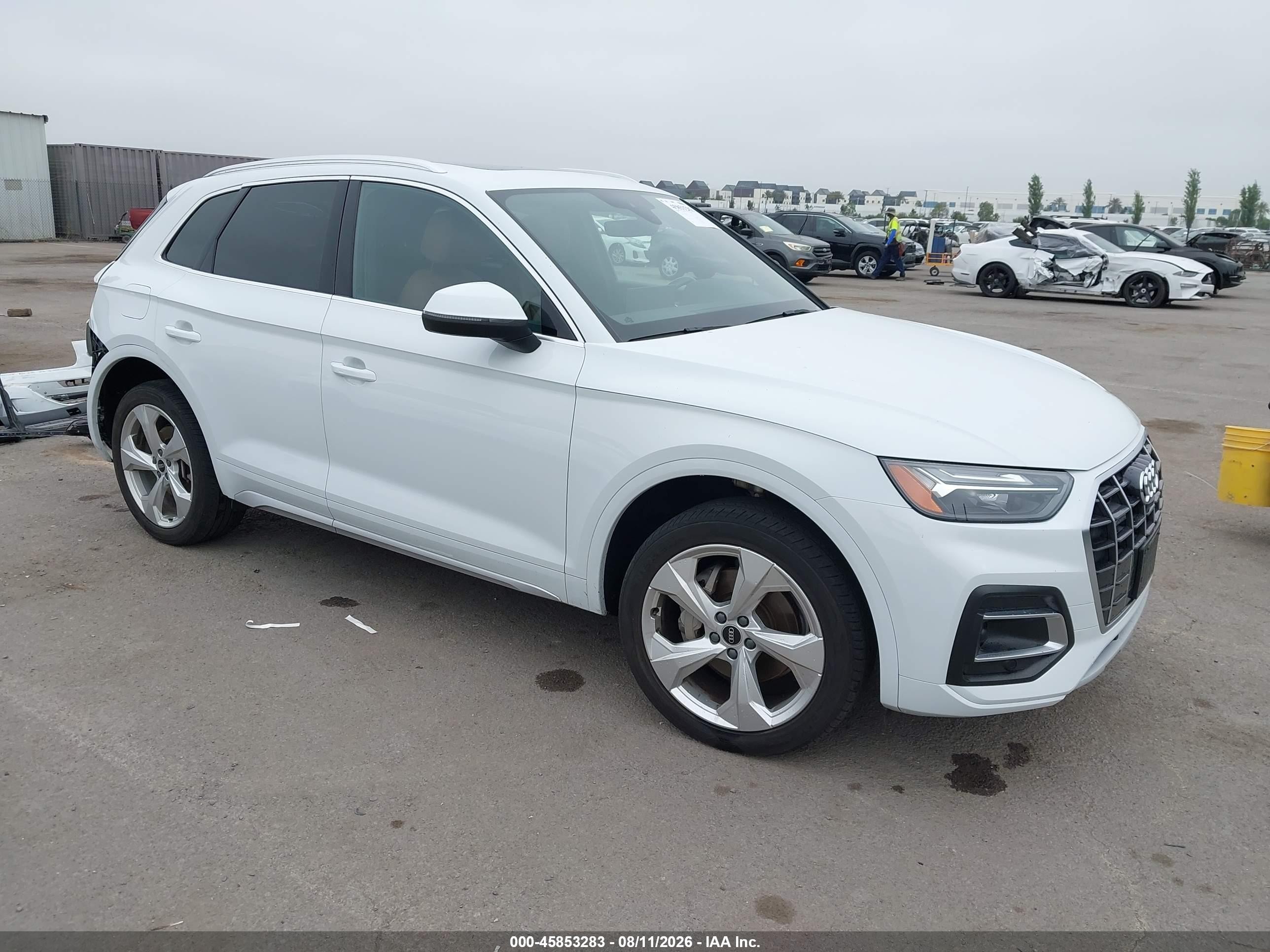2021 Audi Q5 VIN WA1BAAFY4M2020958 — IAAI salvage auction photo