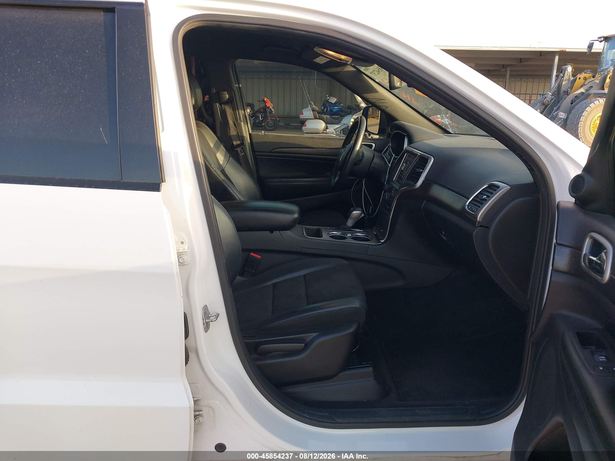 2018 Jeep Grand cherokee VIN 1C4RJFAG9JC500564 IAAI salvage auction — Hail, Original (Texas), sold $8,450 on 2026-09-18 (photo 5)