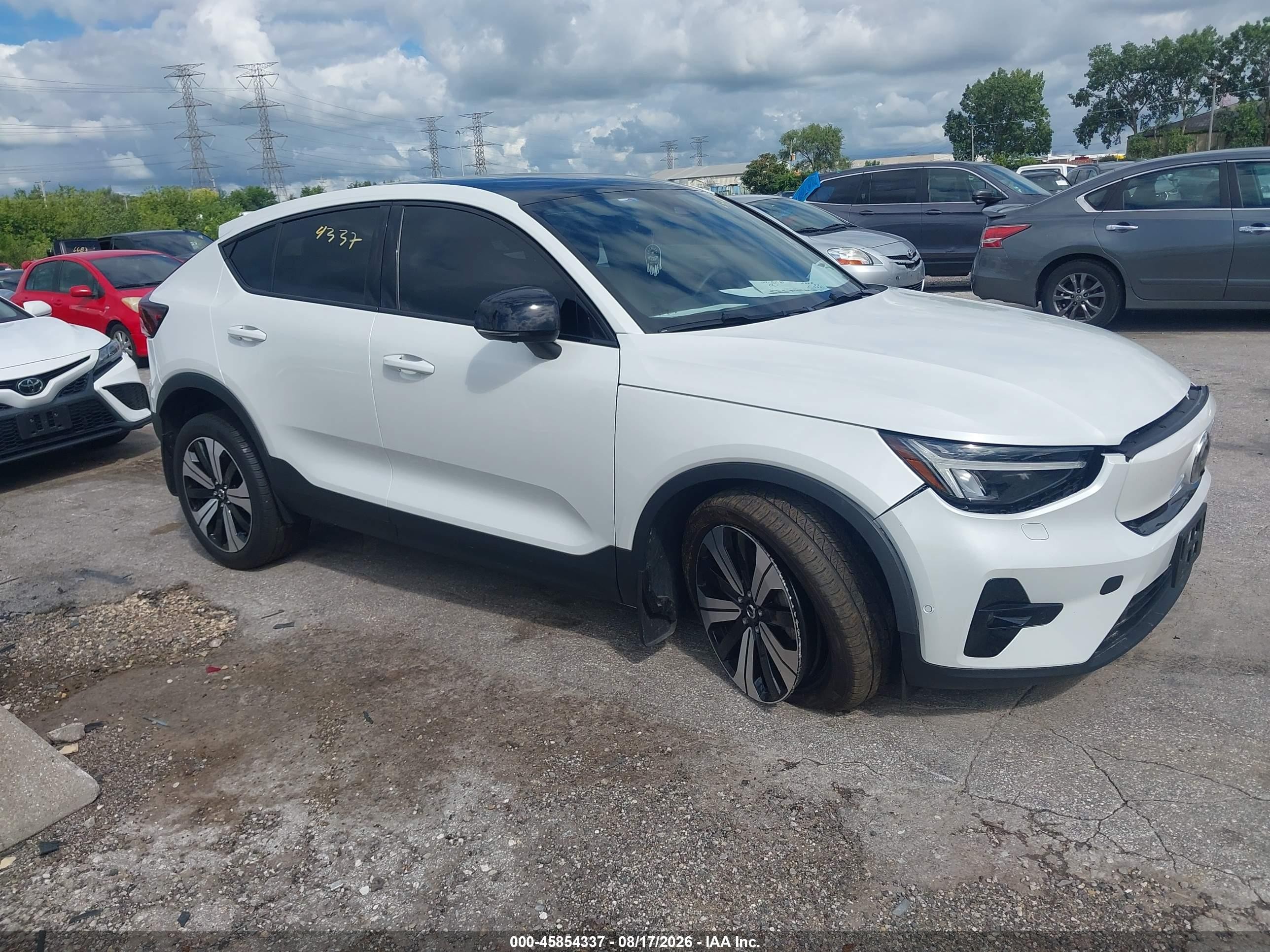 2023 Volvo C40 VIN YV4ED3GL4P2032635 — IAAI salvage auction photo