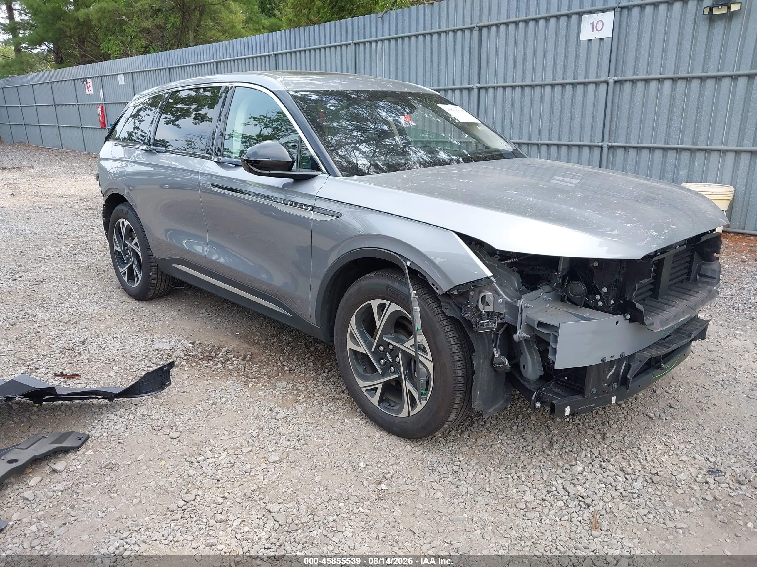 2024 Lincoln Nautilus VIN 5LMPJ8JA7RJ861788 — IAAI salvage auction photo