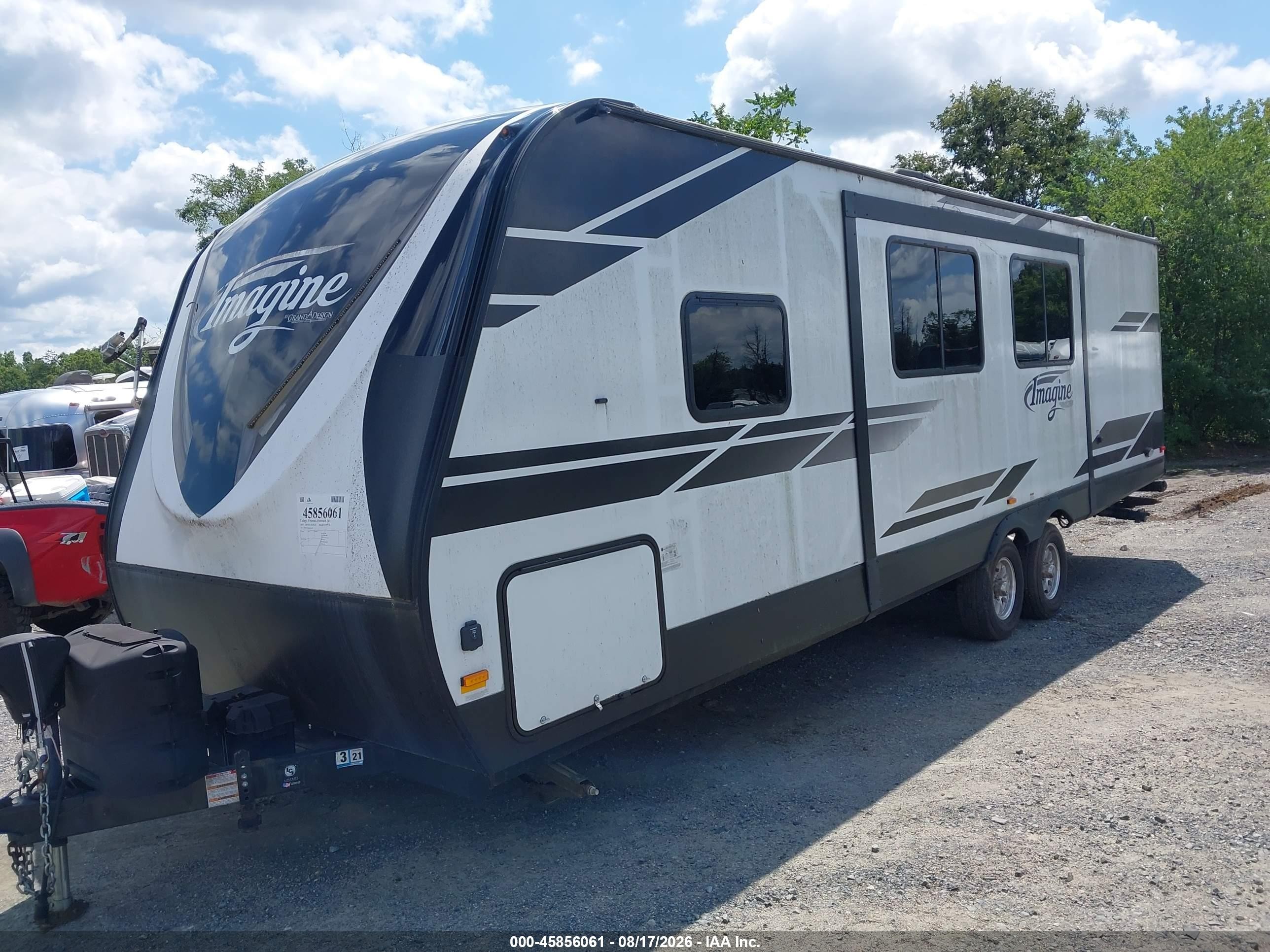 2019 Grand Design Recreational VIN 573TE3228K6614494 IAAI salvage auction — Normal Wear, Clear (Virginia), sold $5,000 on 2026-09-14 (photo 2)