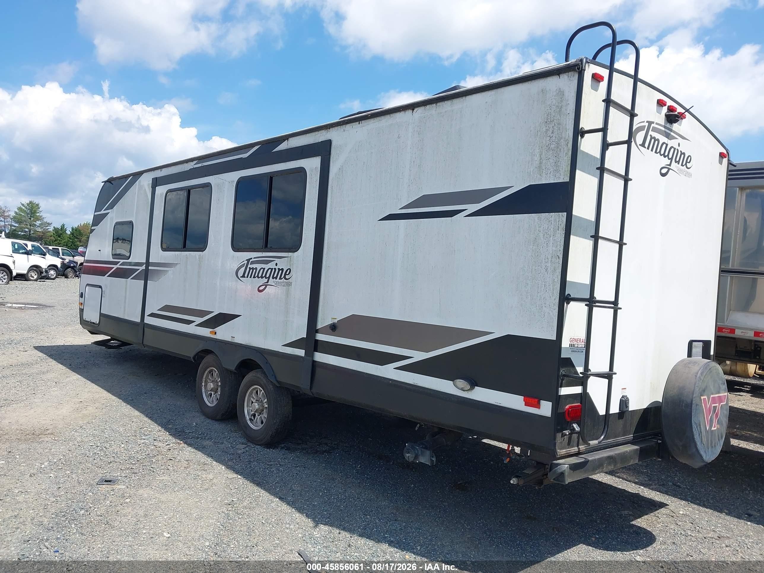 2019 Grand Design Recreational VIN 573TE3228K6614494 IAAI salvage auction — Normal Wear, Clear (Virginia), sold $5,000 on 2026-09-14 (photo 3)