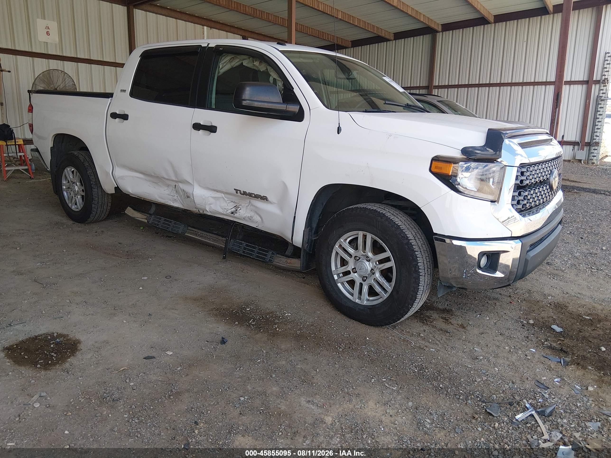 2018 Toyota Tundra VIN 5TFEM5F13JX129205 — IAAI salvage auction photo